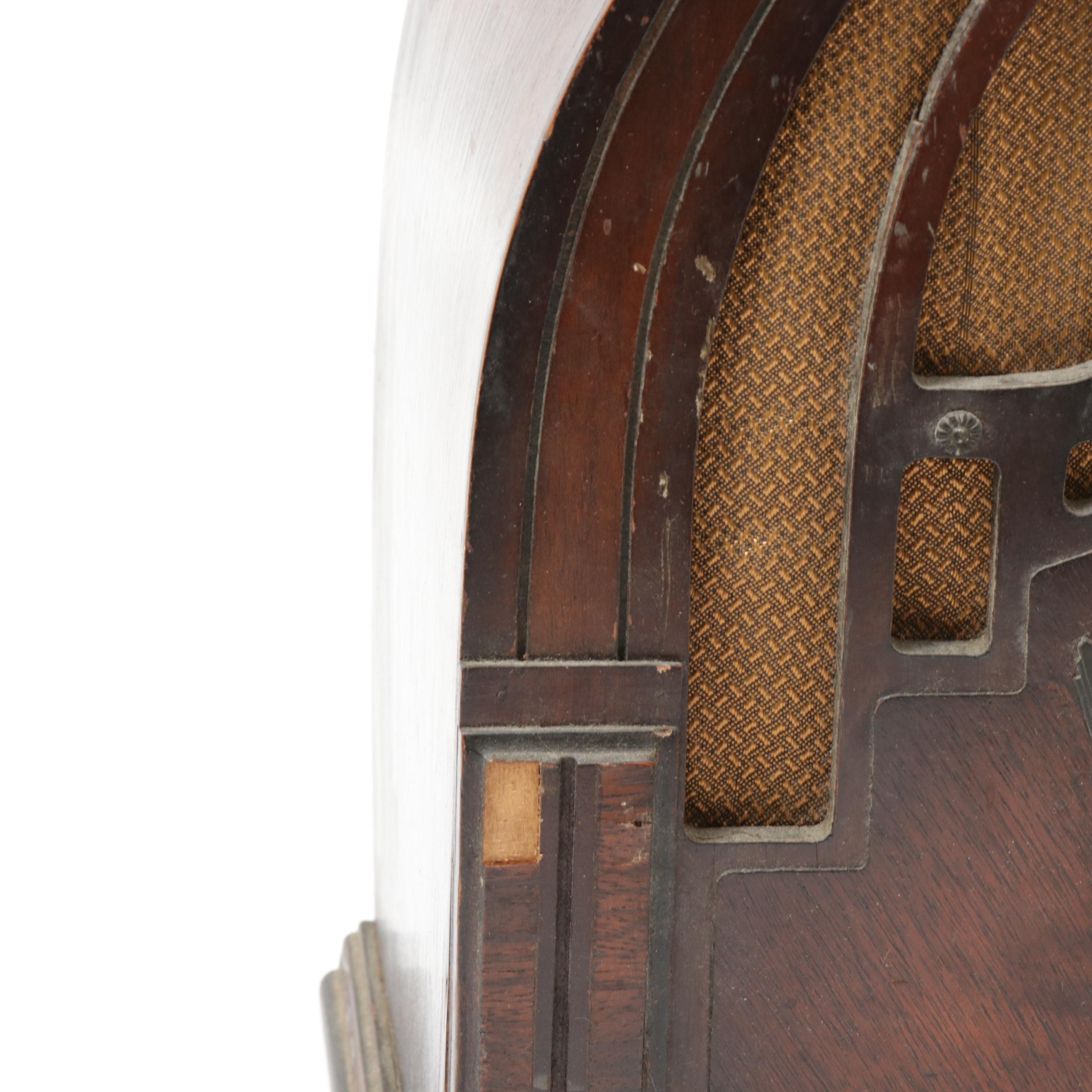 Crosley Model 167 Cathedral Radio, 1930s