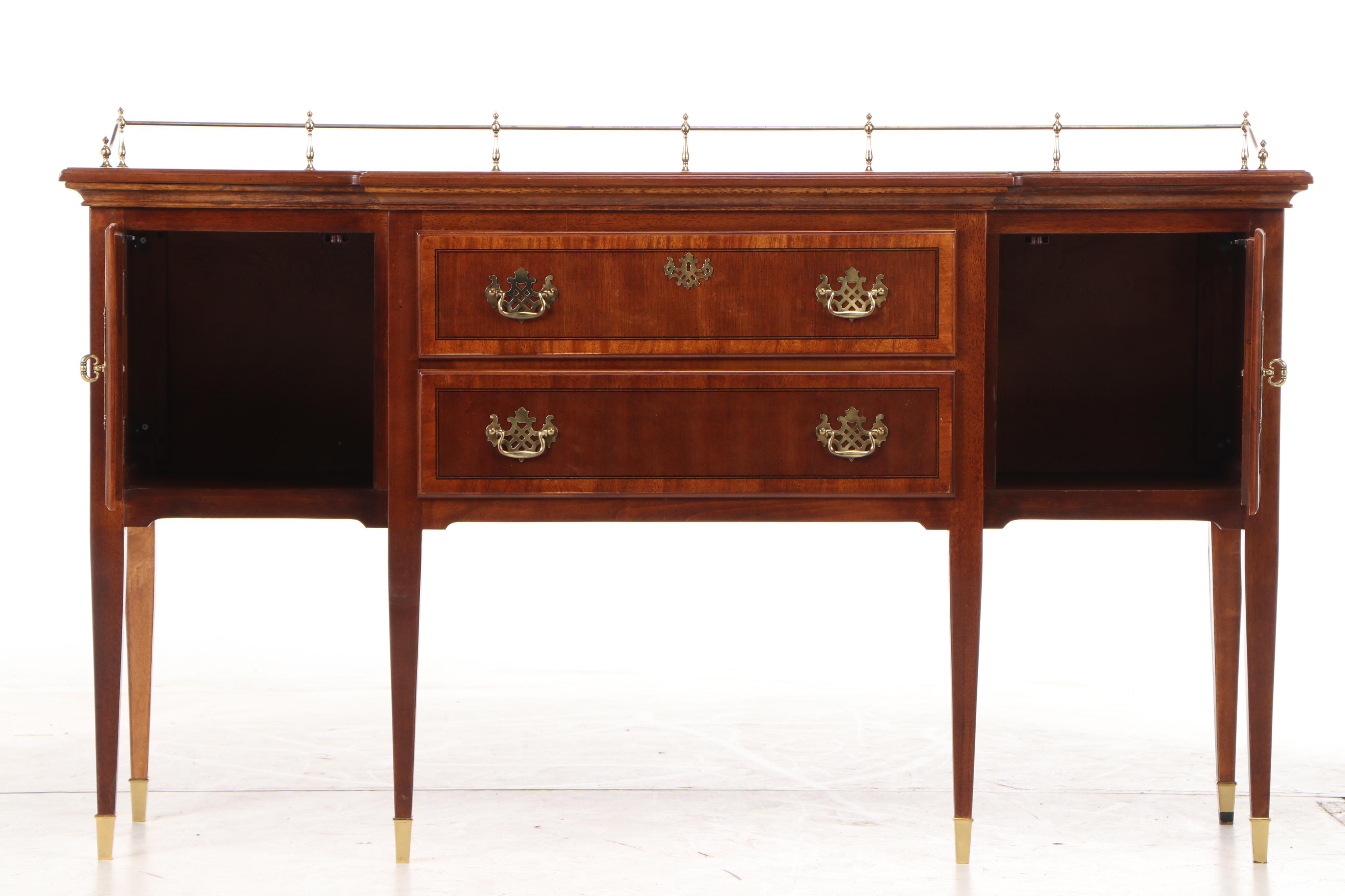 Hepplewhite Style Mahogany Breakfront Sideboard, Late 20th Century
