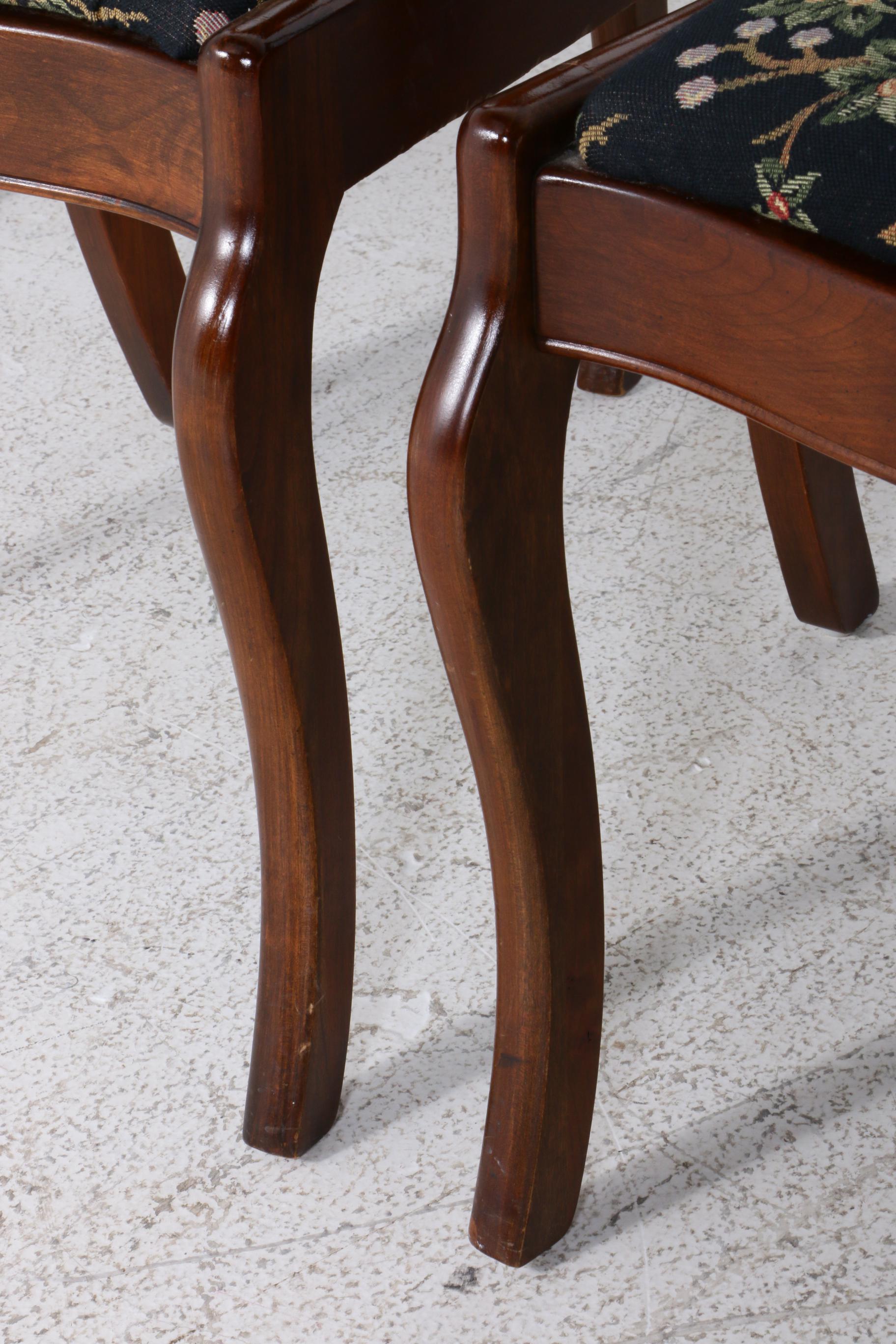 Cherry Queen Anne Style Dining Table and Chairs