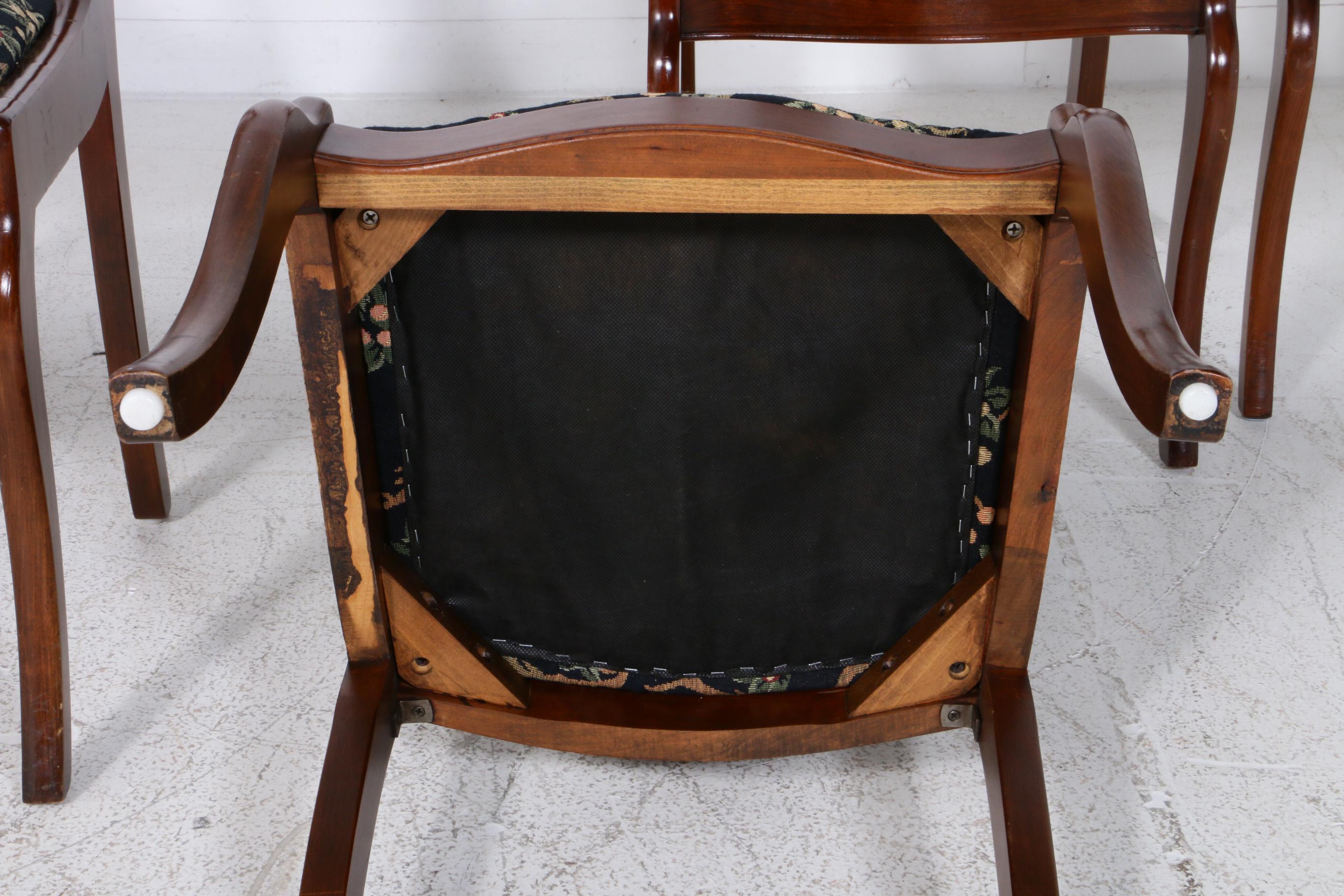 Cherry Queen Anne Style Dining Table and Chairs