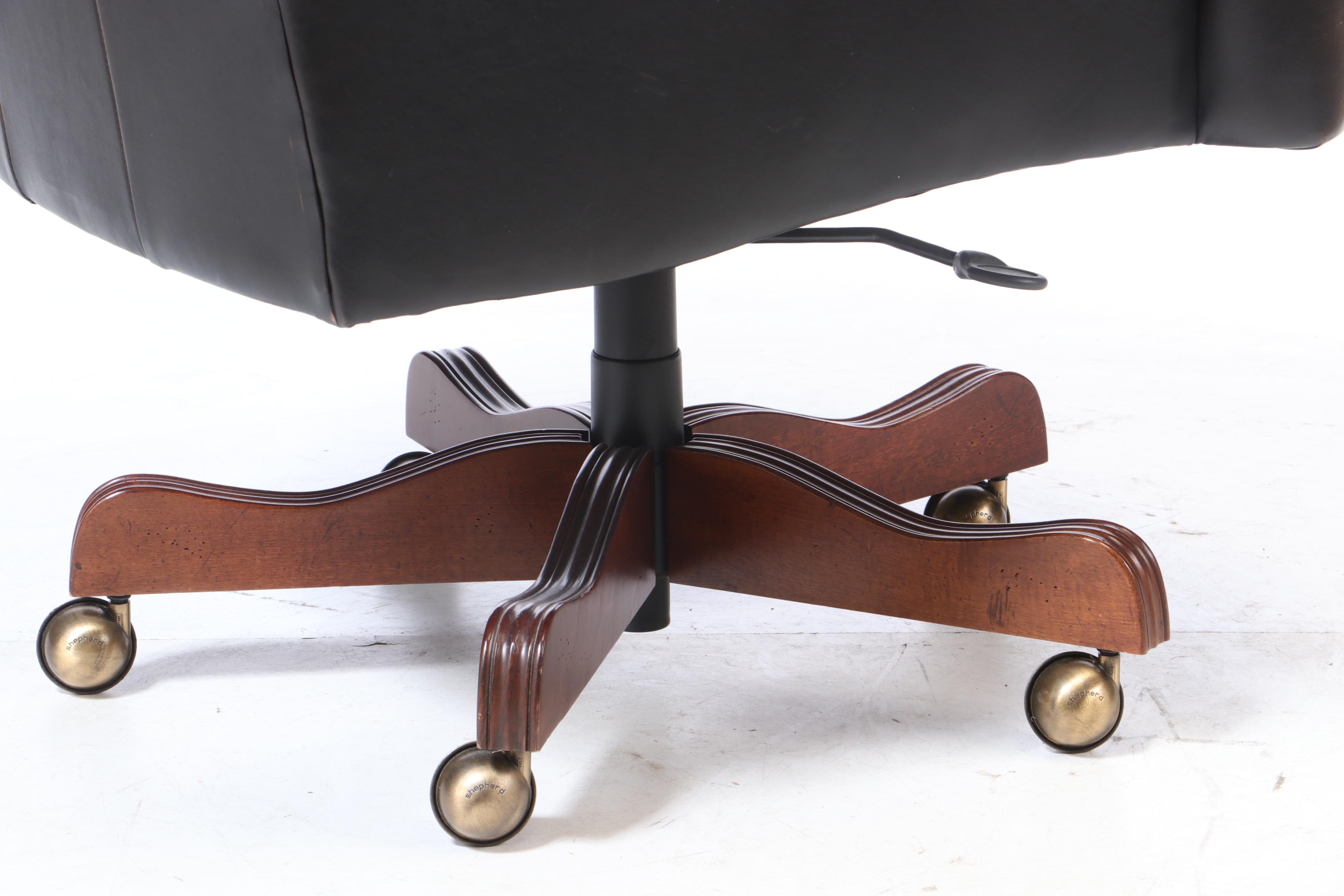 Thomasville Leather Executive's Chair, Late 20th Century