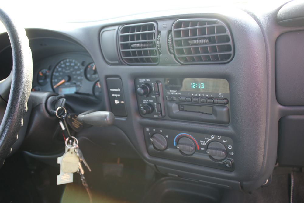 1999 Chevrolet S10 Extended Cab Truck