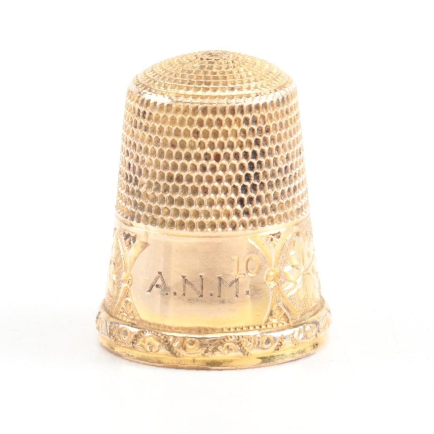 10K Yellow Gold Thimble with Grapevine Border