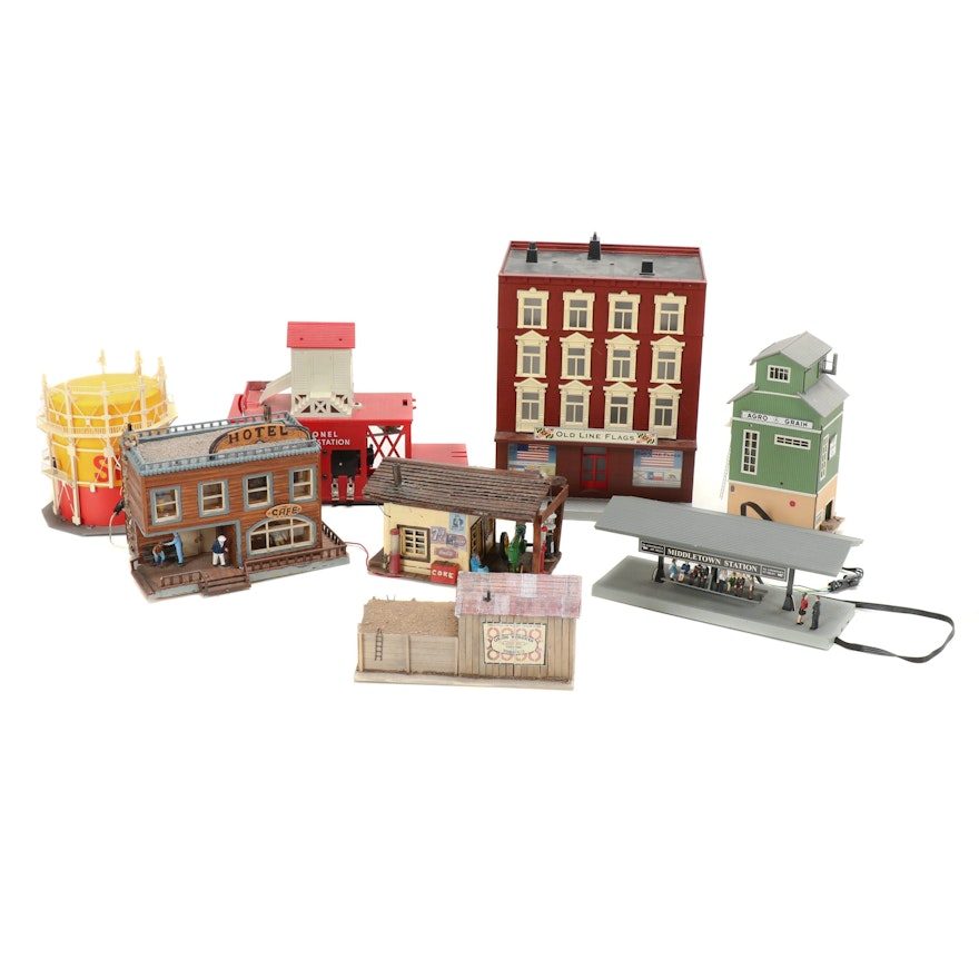 Model Train Buildings and Accessories, Contemporary