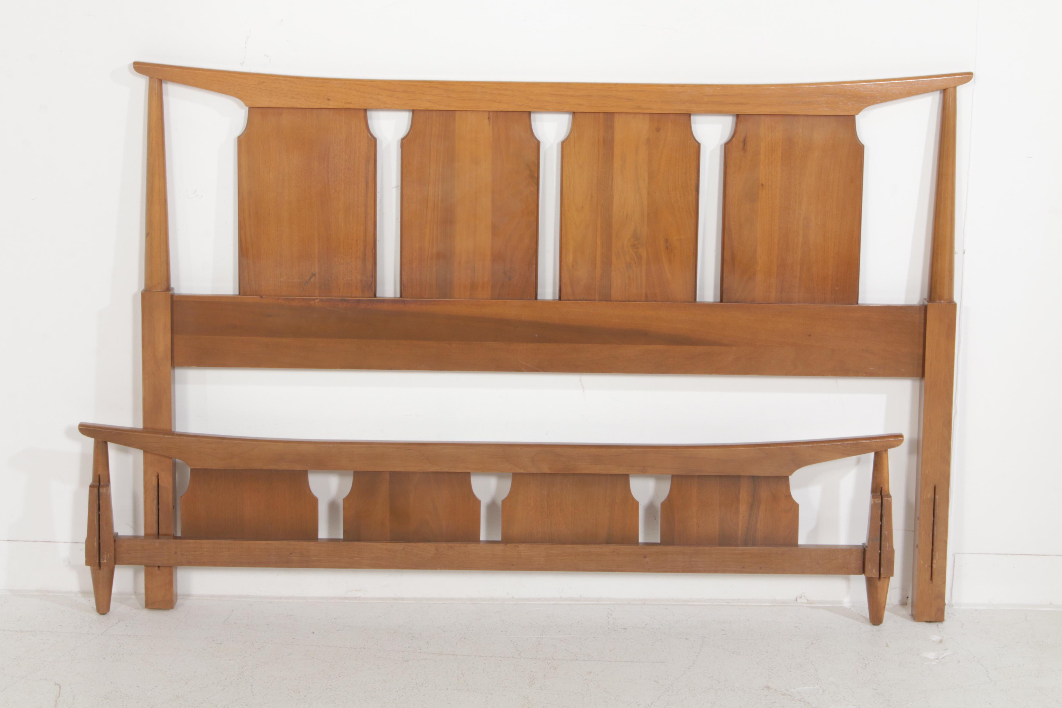 Kroehler Mid Century Modern Wood Dresser with Mirror and Full-Size Bed Frame