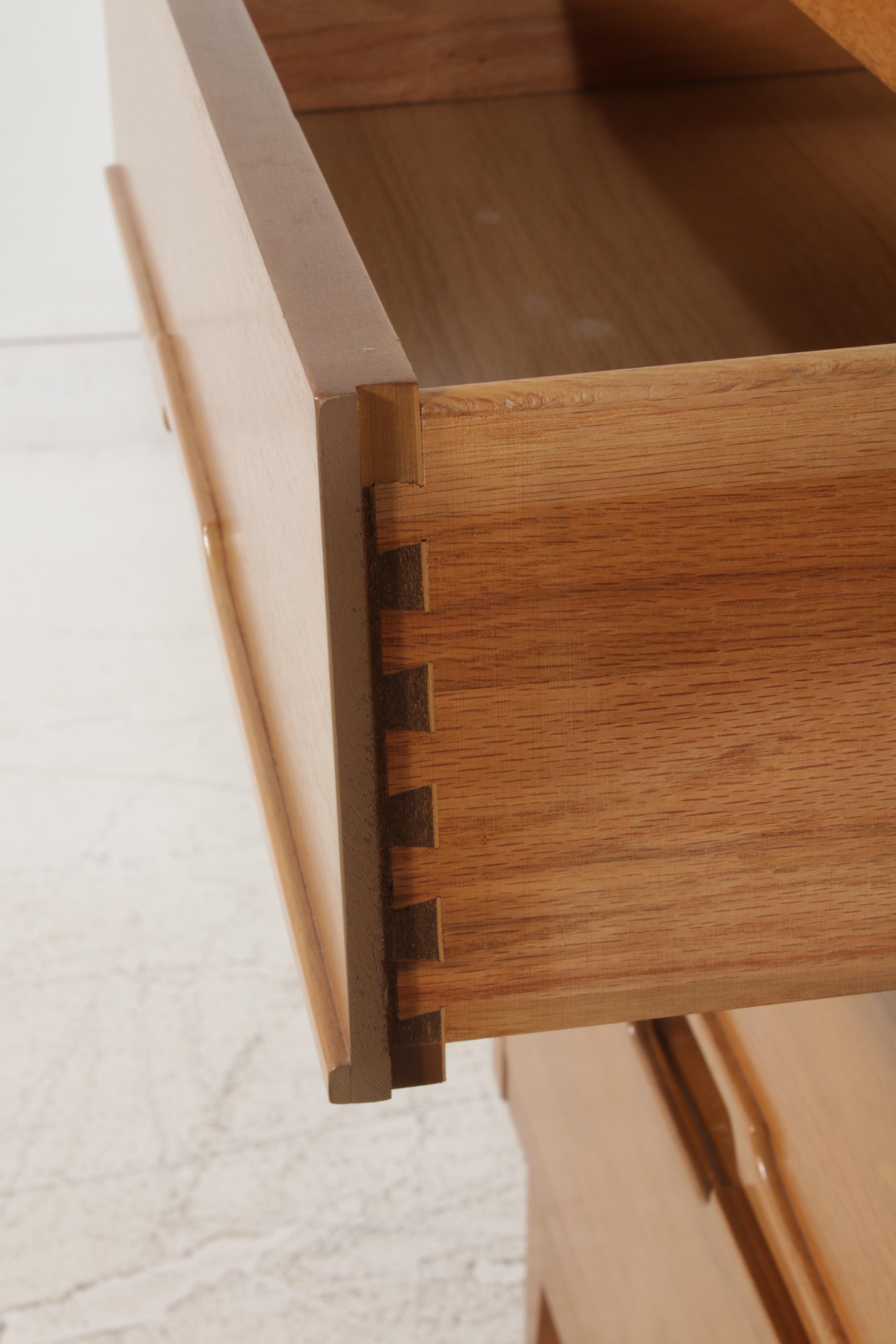 Kroehler Mid Century Modern Wood Dresser with Mirror and Full-Size Bed Frame