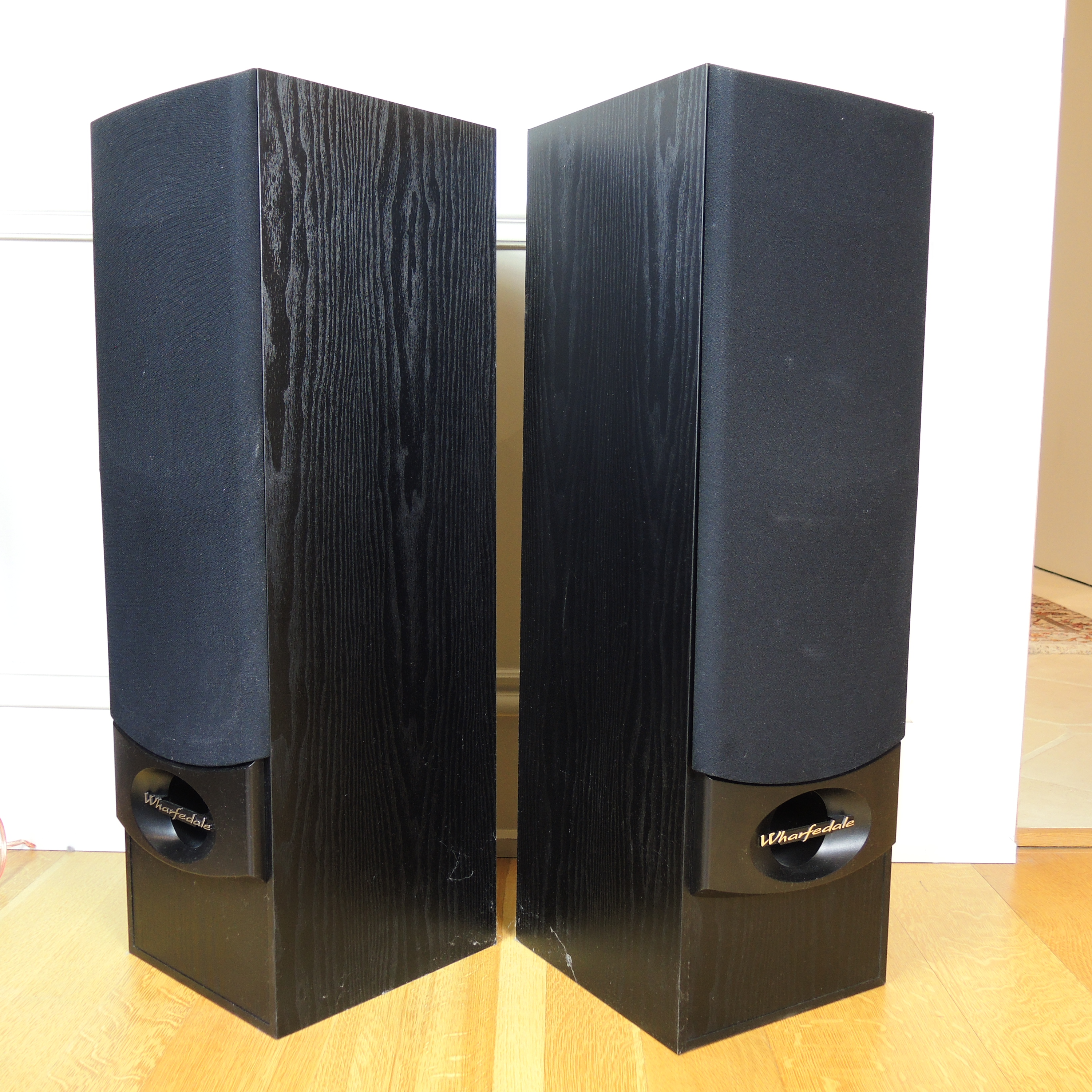 Wharfedale Valdus 400 Floorstanding Speaker