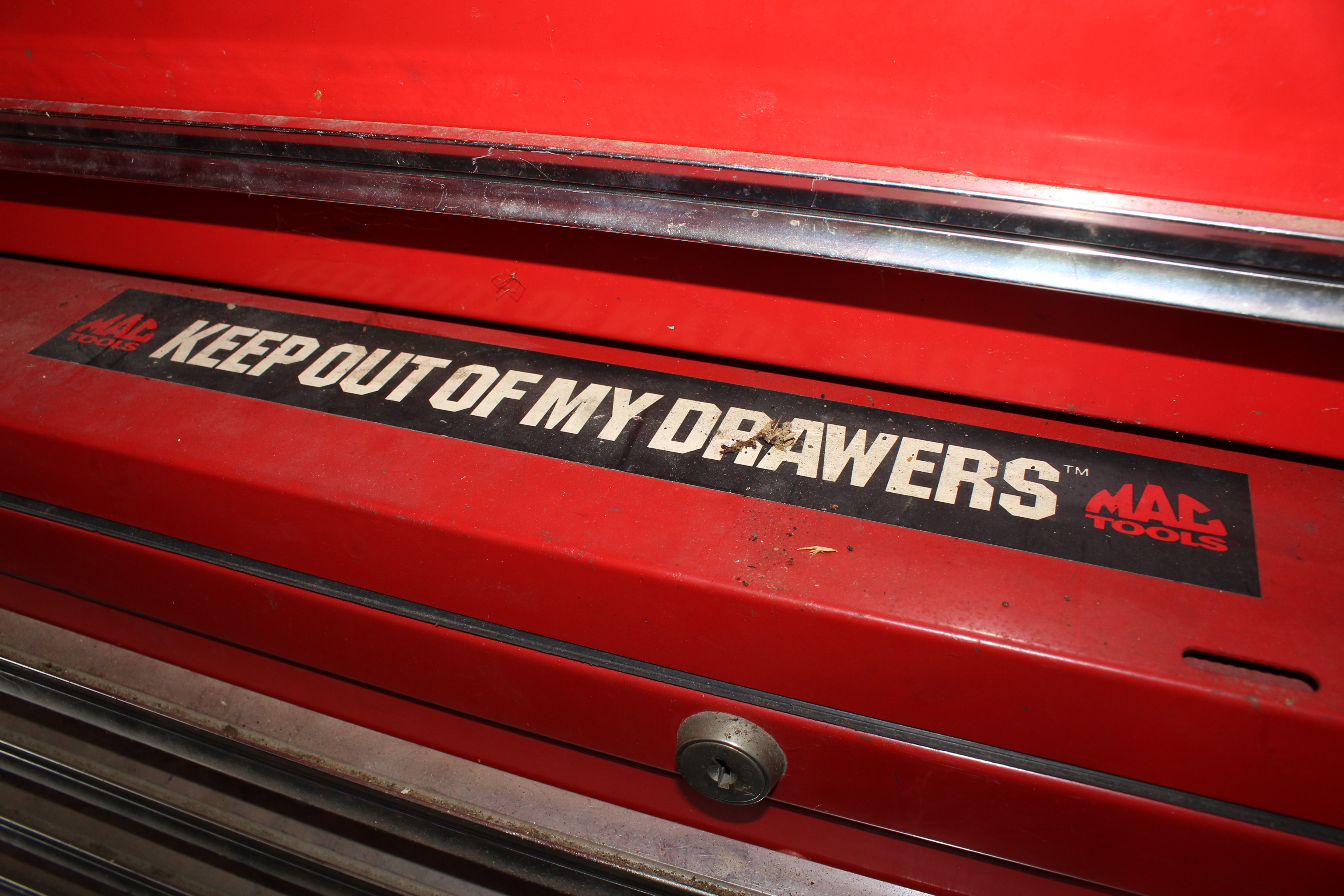 Mac MB1700 Tool Cabinet and Tools