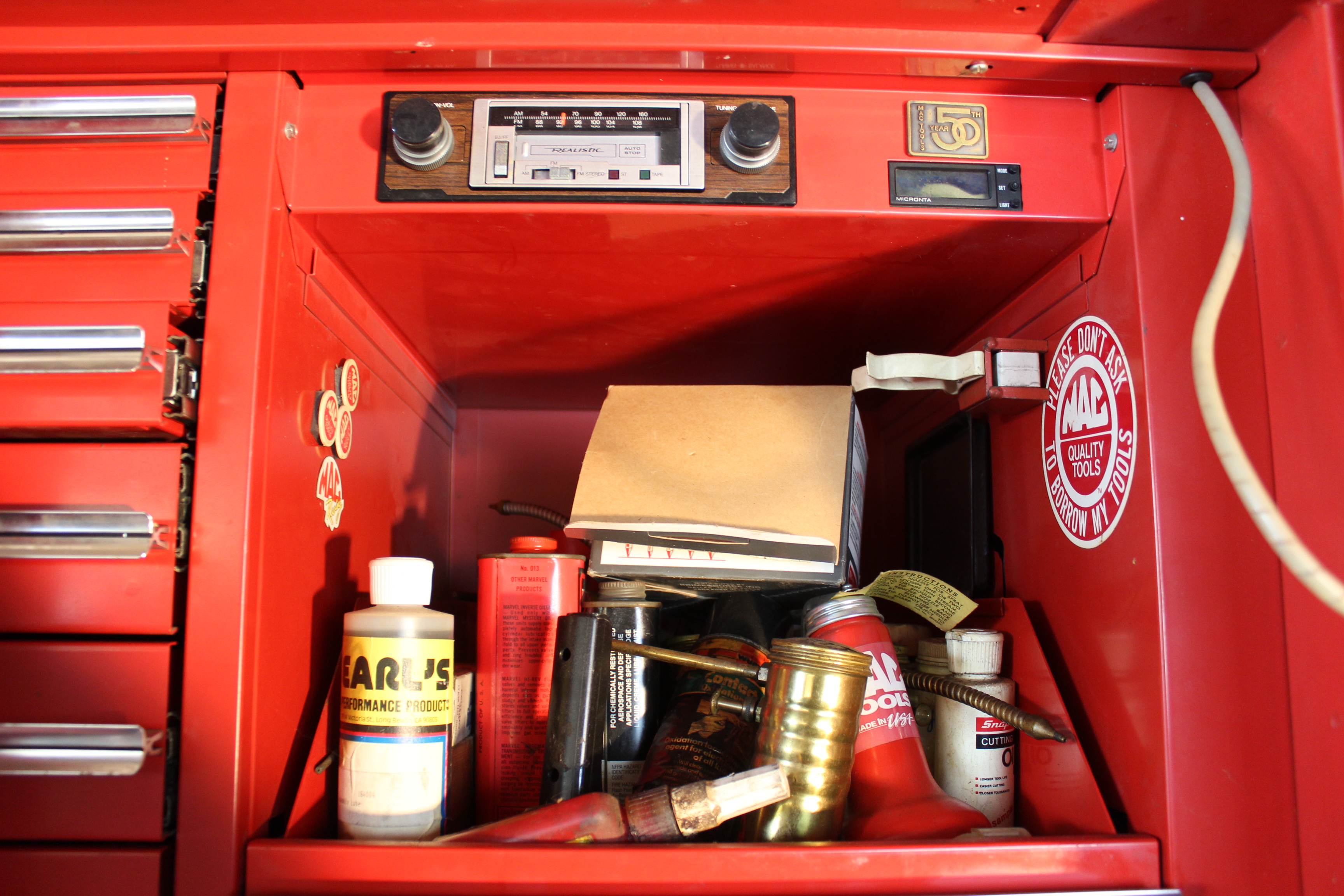 Mac MB1700 Tool Cabinet and Tools