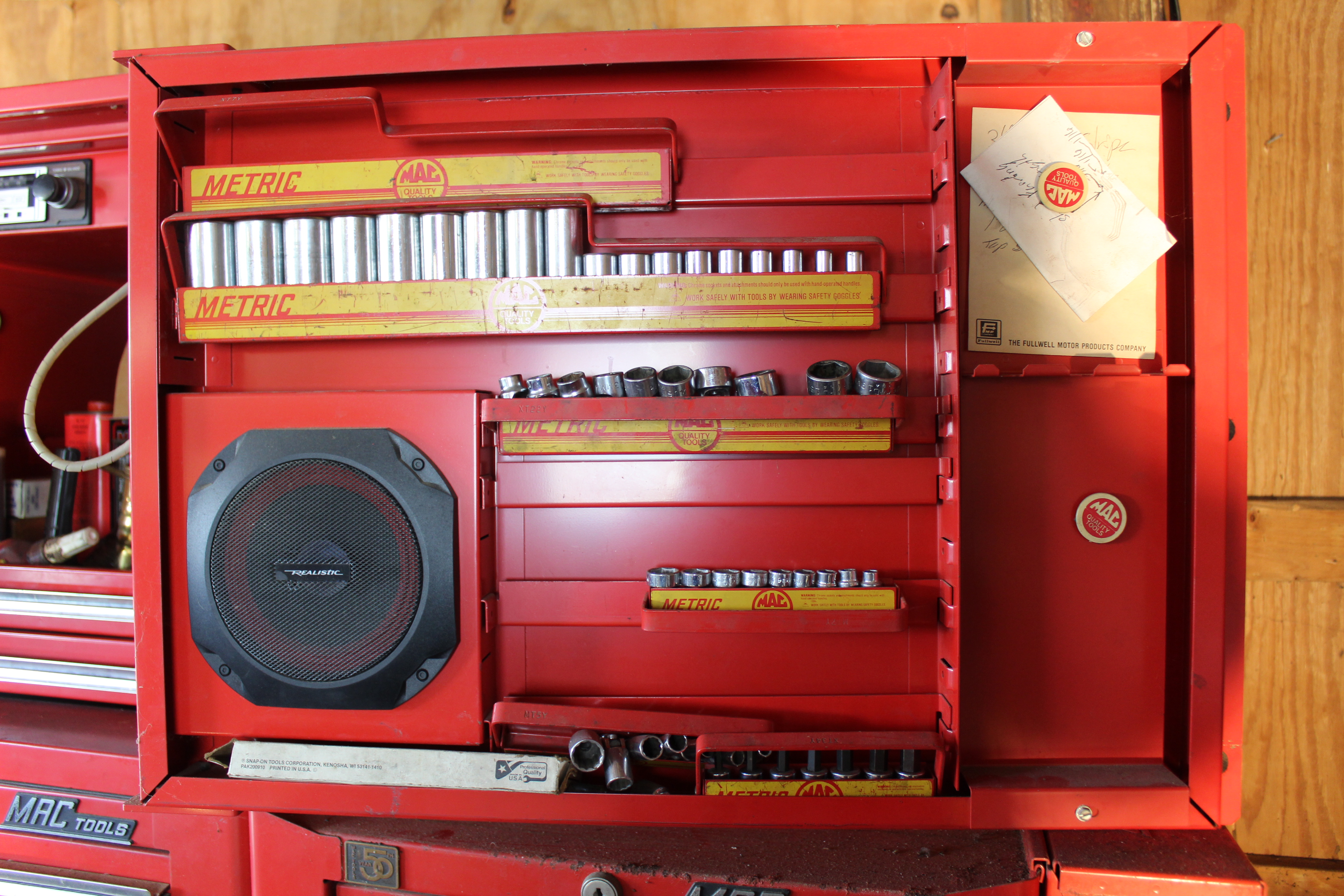 Mac MB1700 Tool Cabinet and Tools