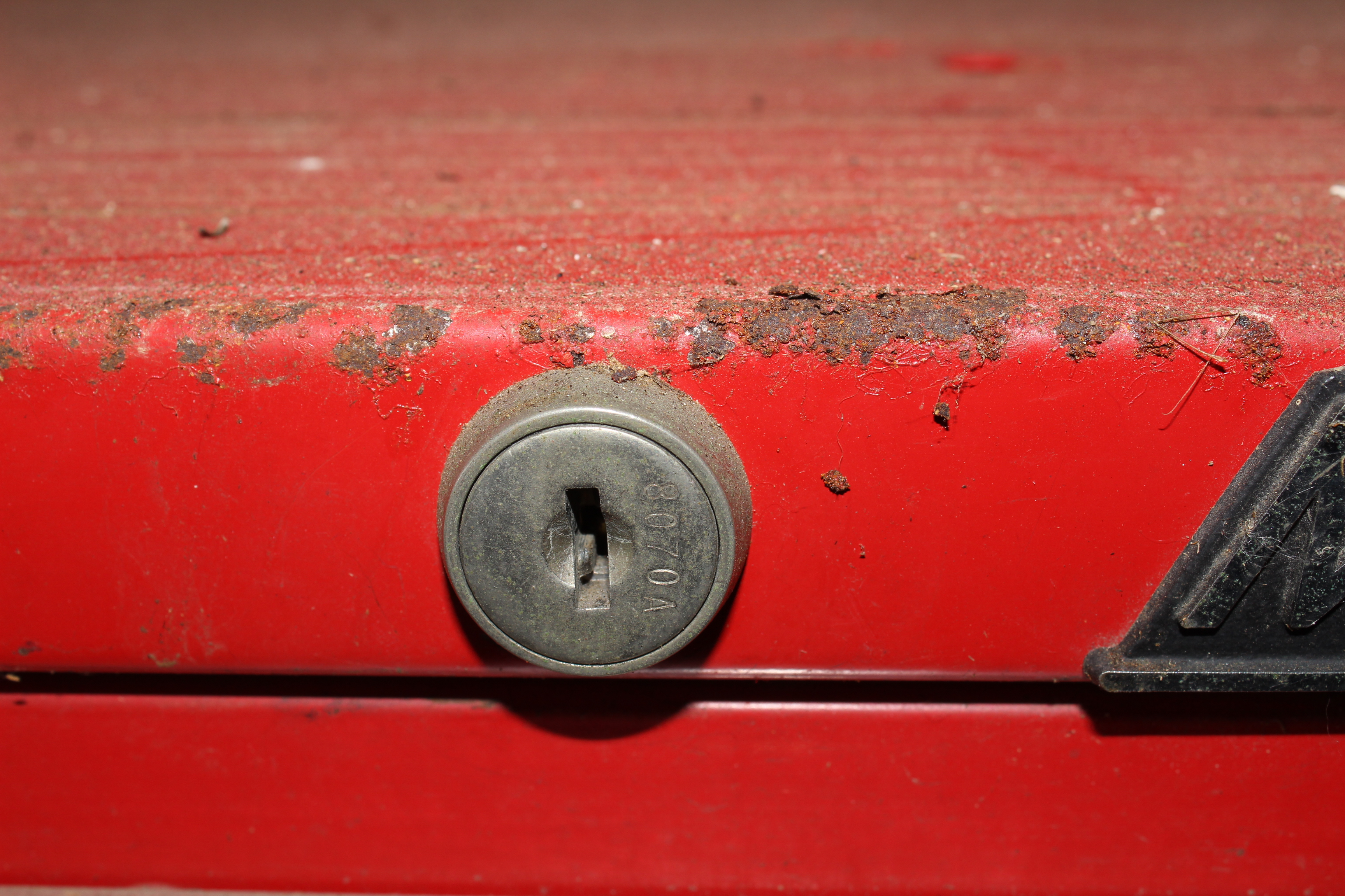 Mac MB1700 Tool Cabinet and Tools