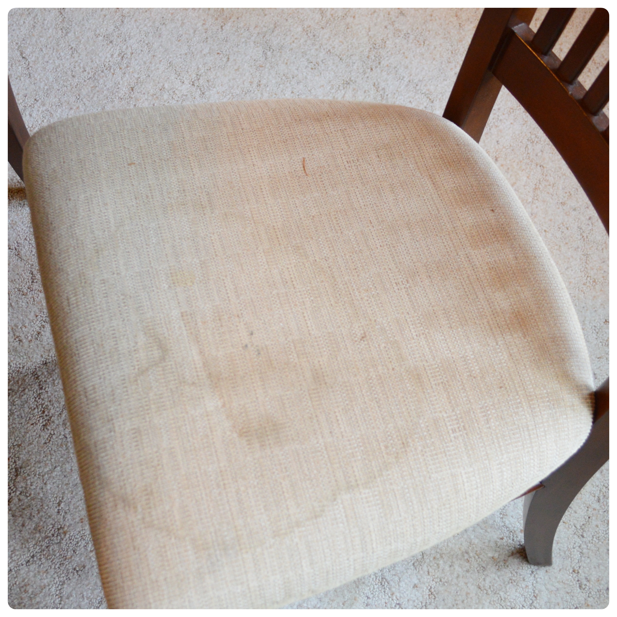 Richardson Bros. Co. Cherry Dining Table and Chairs, Late 20th Century