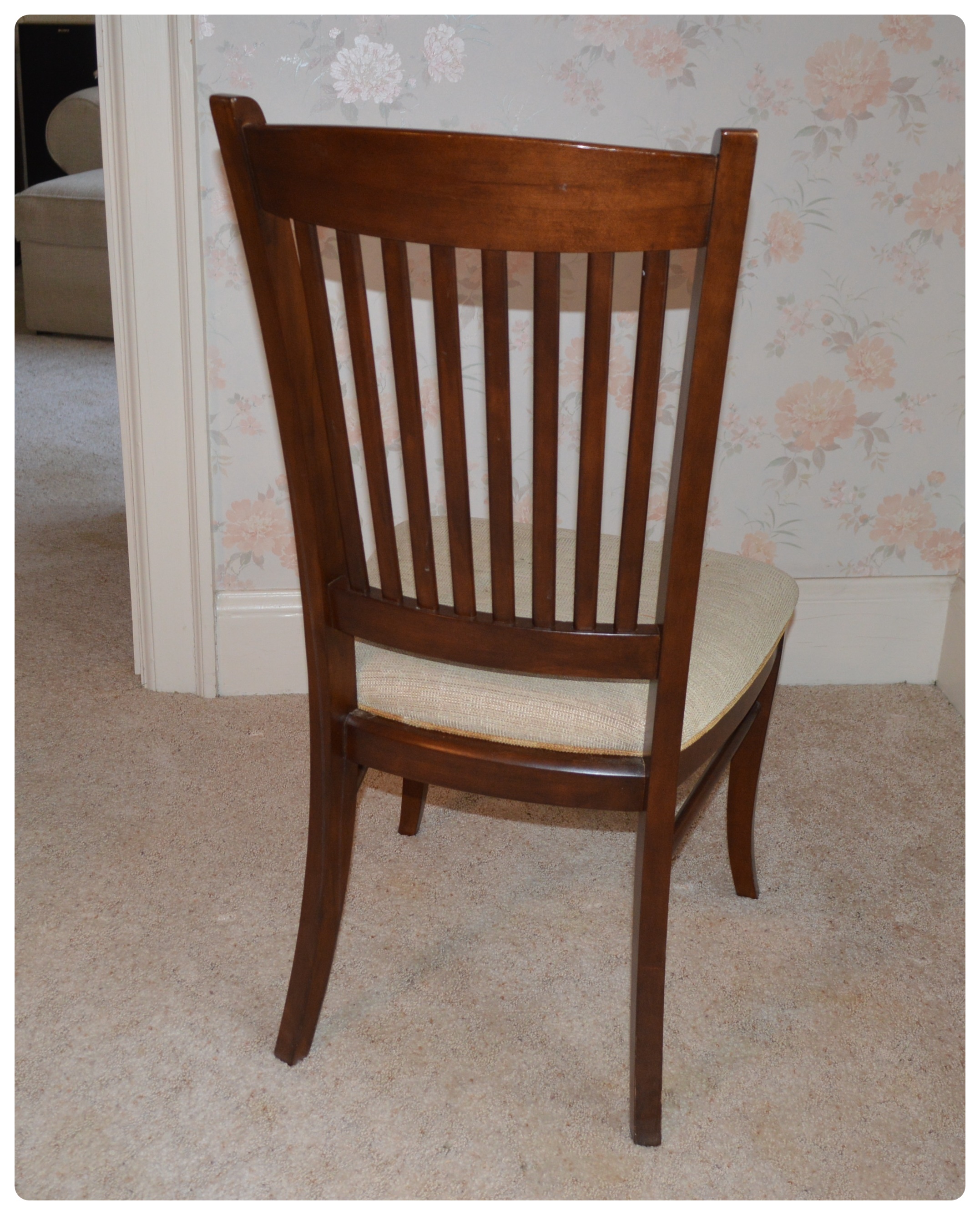 Richardson Bros. Co. Cherry Dining Table and Chairs, Late 20th Century