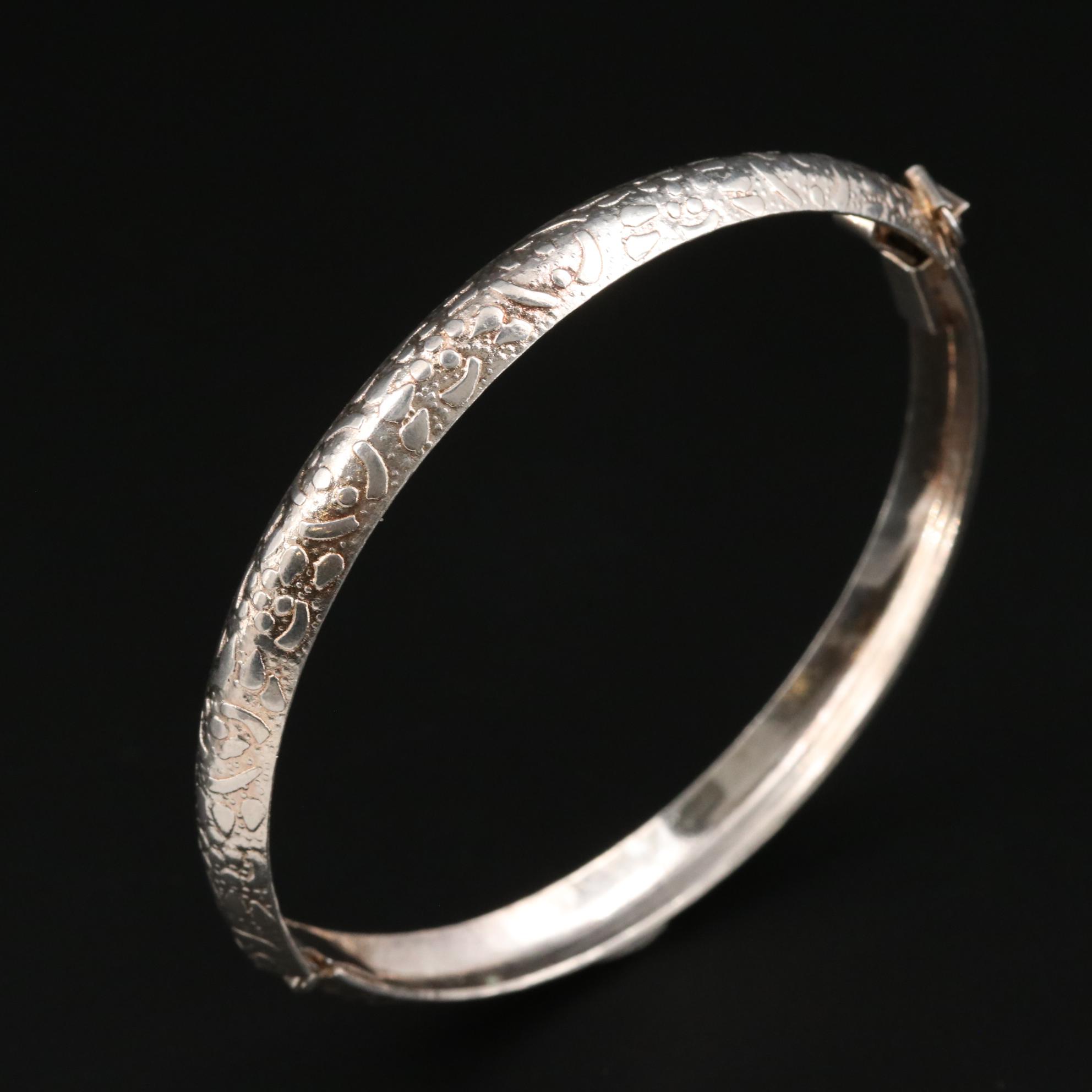 Sterling Silver Textured, Hinged, Bangle Bracelet