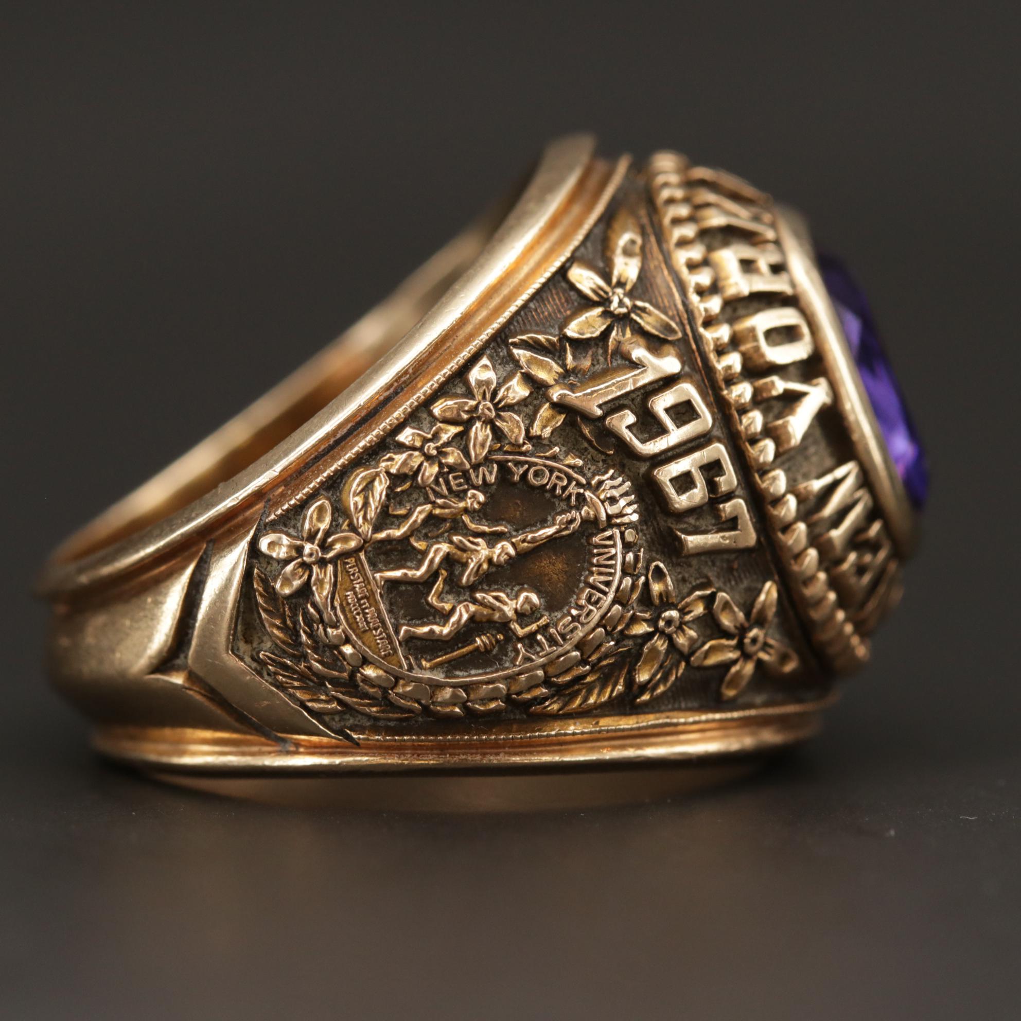 Vintage 10K Yellow Gold Sapphire New York University Class Ring