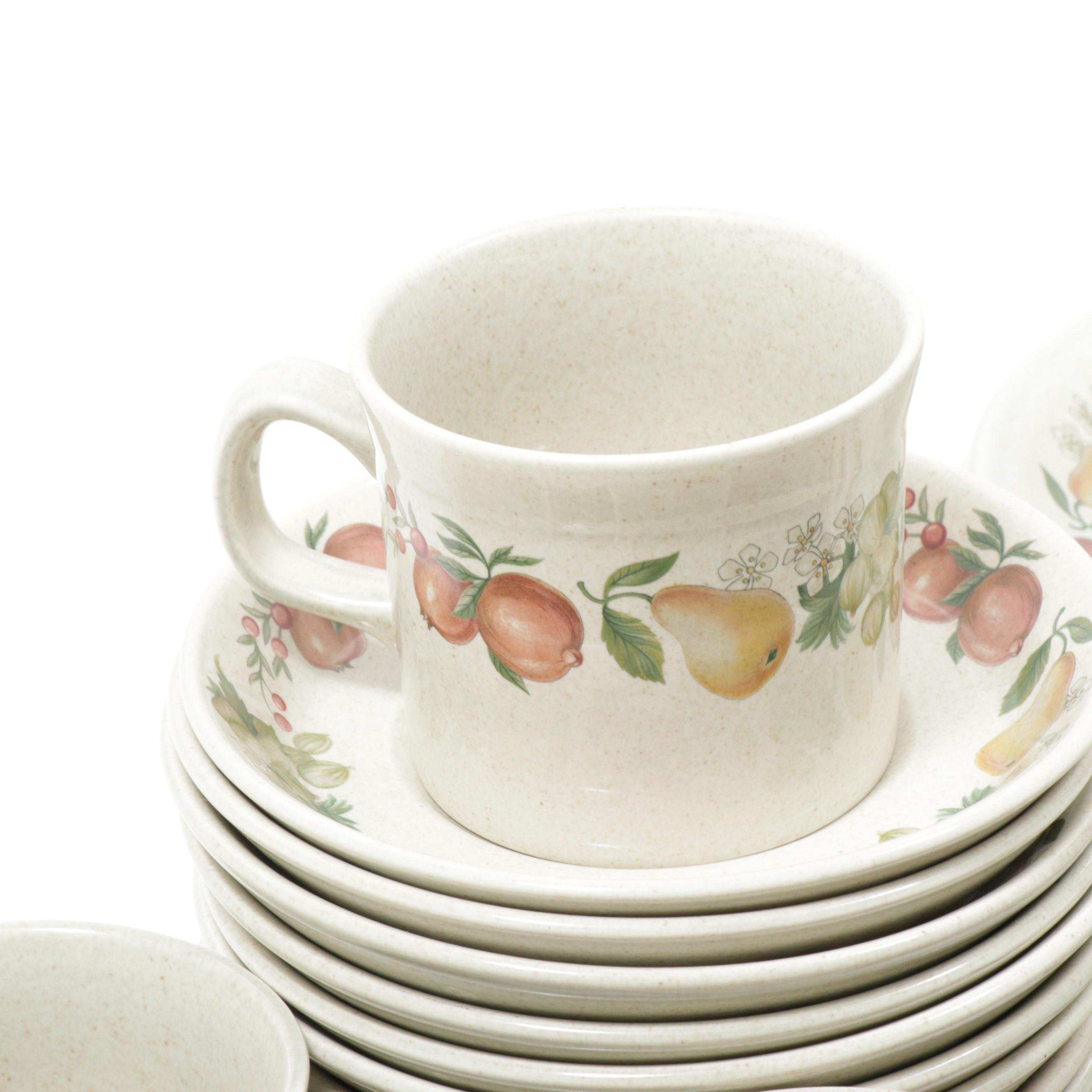 Wedgwood "Quince" Oven-to-Table Stoneware Dinnerware, Late 20th Century
