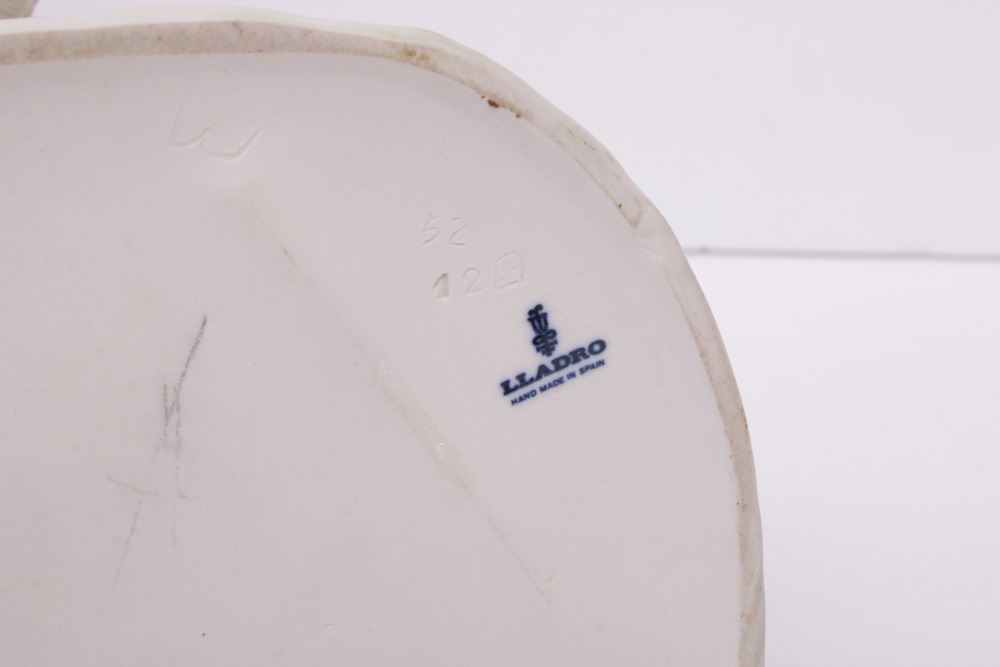 Lladró Porcelain Family Figurine, 1971–1974