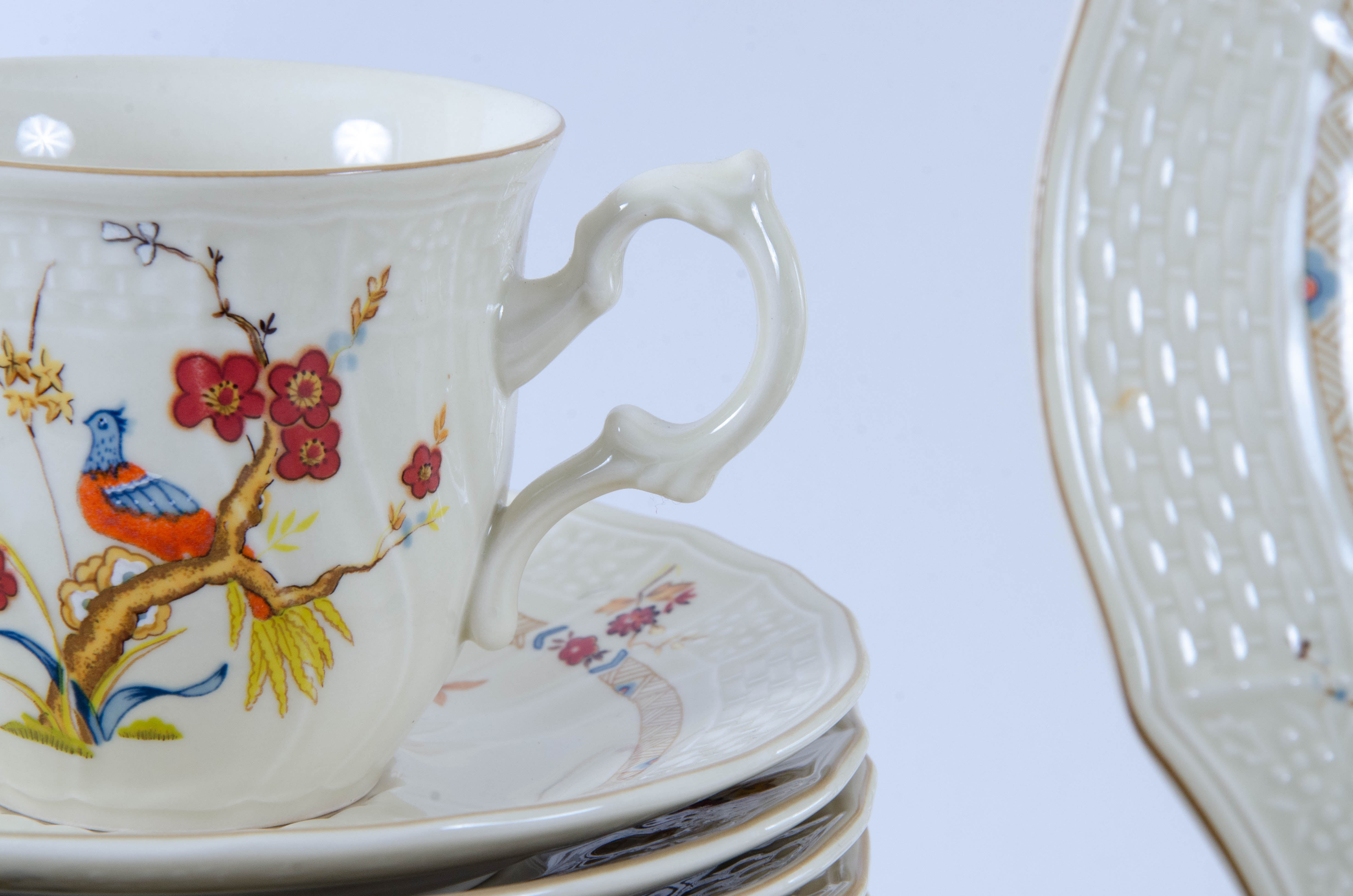 Mikasa "Shangri-La" Porcelain Dinnerware, Late 20th Century