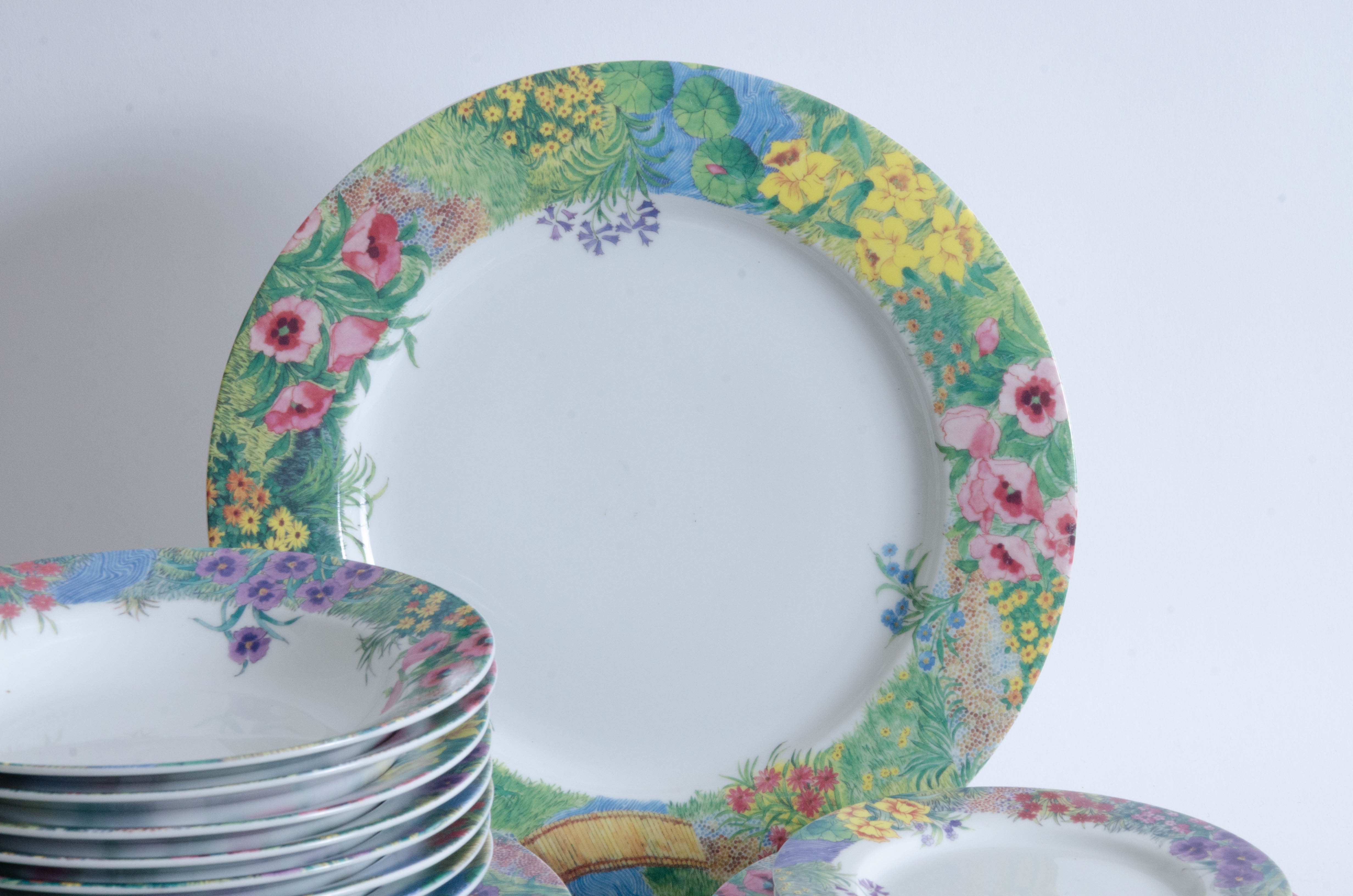 Nikko "Secret Garden" Porcelain Dinnerware, Late 20th Century