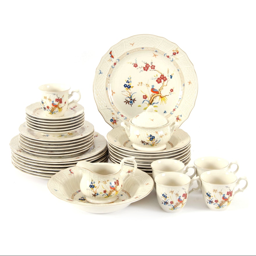 Mikasa "Shangri-La" Porcelain Dinnerware, Late 20th Century