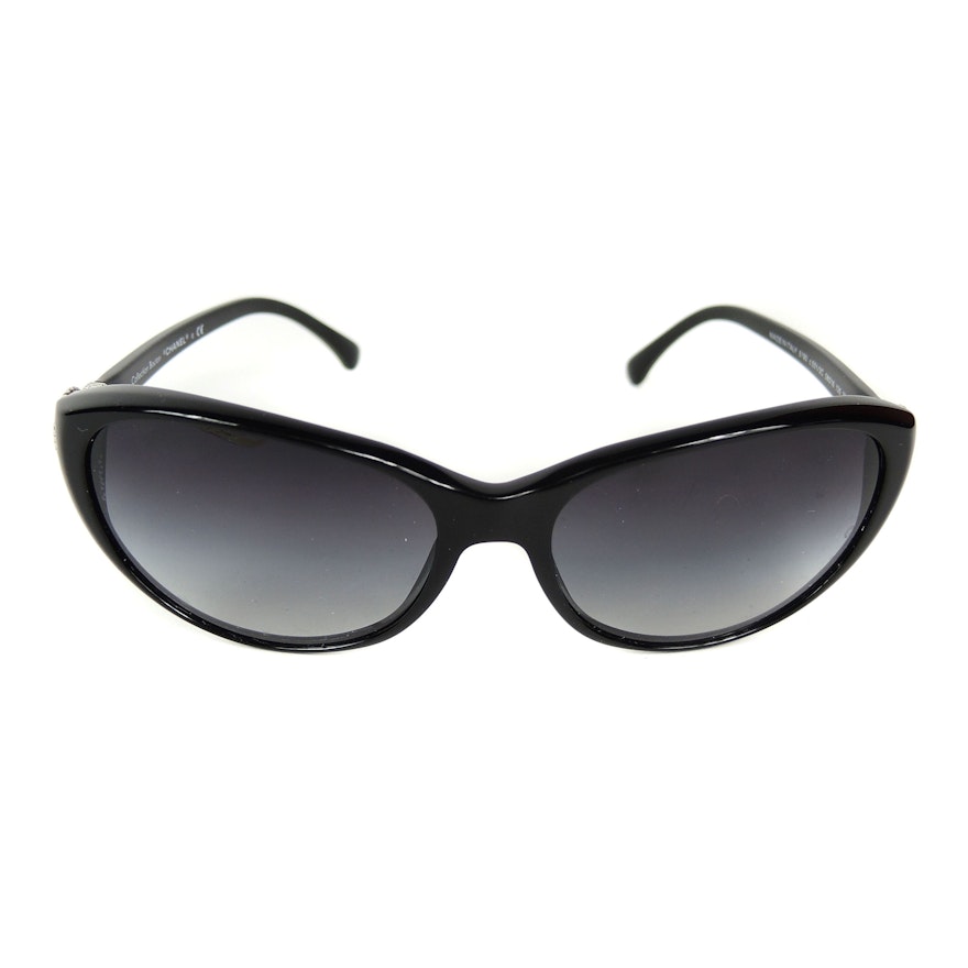 Chanel Collection Bouton 5190 Sunglasses in Black with Red Enameling