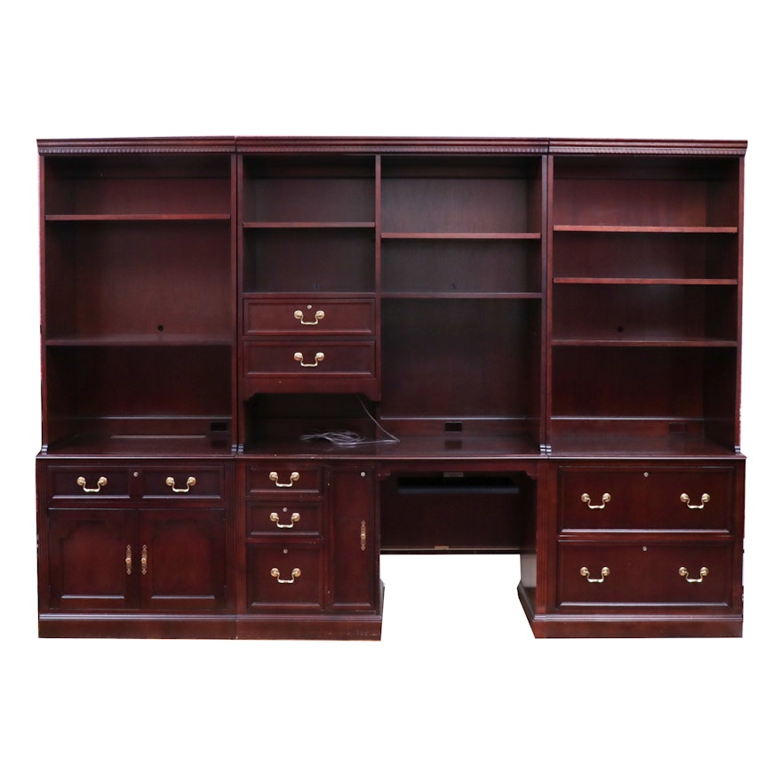 Hekman, American Colonial Style Mahogany Desk and Bookcase, Late 20th Century