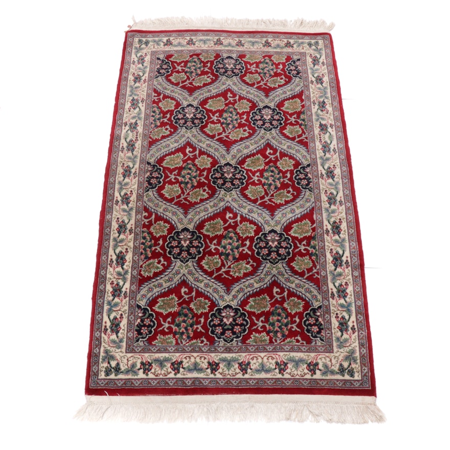 2'7 x 5' Hand-Knotted Persian Accent Rug