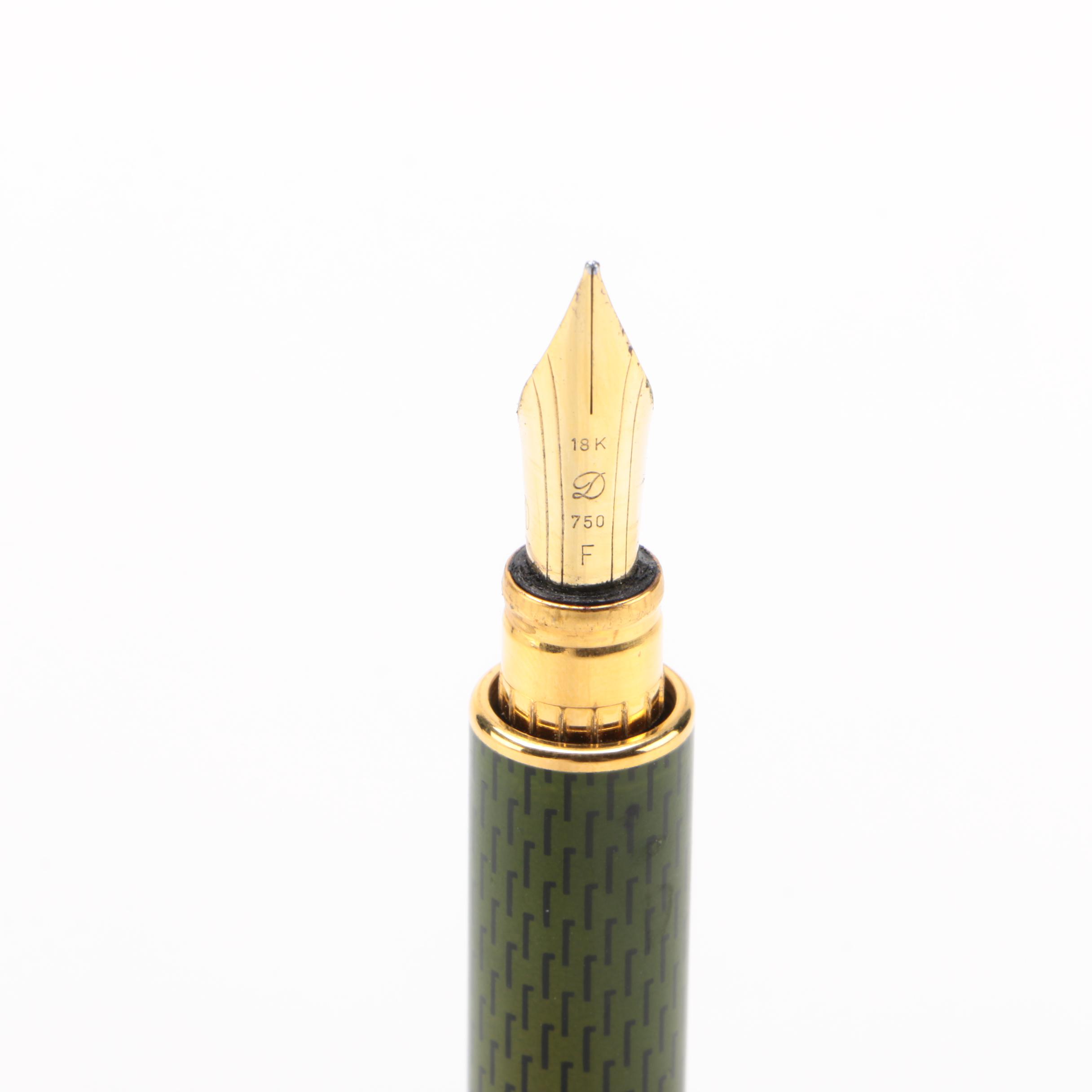 S.T. Dupont "Gatsby" Green Lacquer Fountain Pen with 18K Gold Nib, France, 1980s