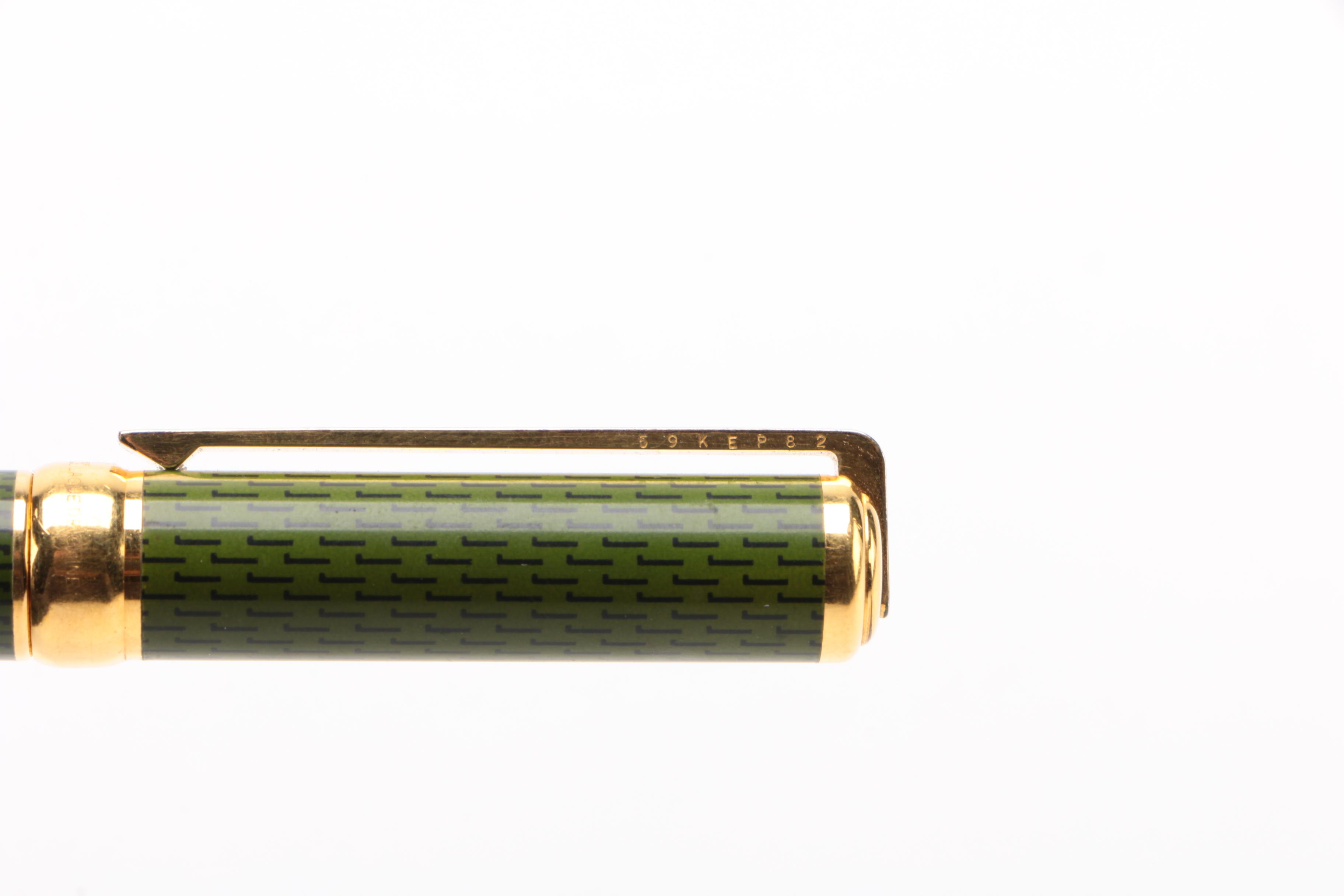 S.T. Dupont "Gatsby" Green Lacquer Fountain Pen with 18K Gold Nib, France, 1980s