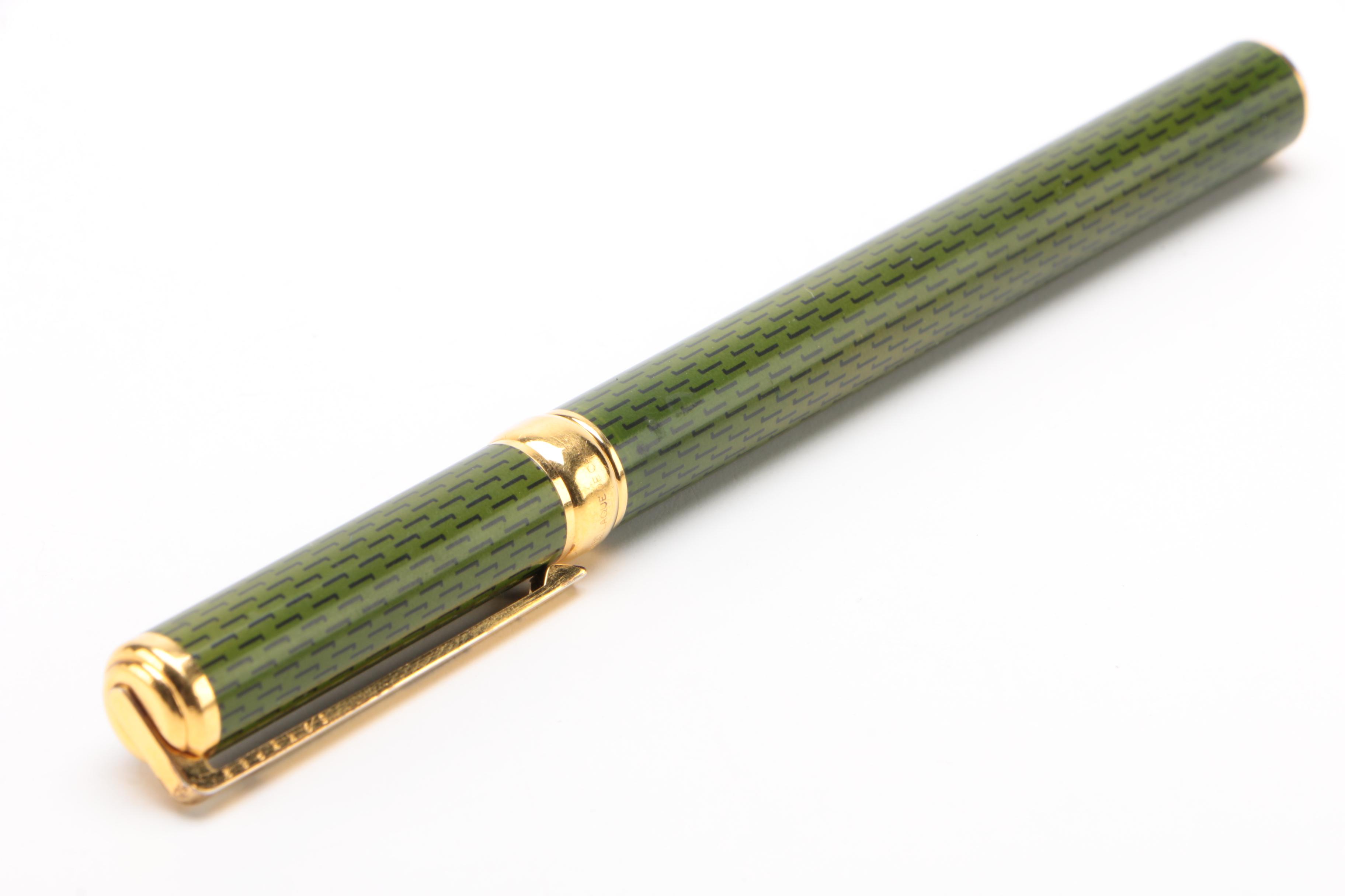 S.T. Dupont "Gatsby" Green Lacquer Fountain Pen with 18K Gold Nib, France, 1980s