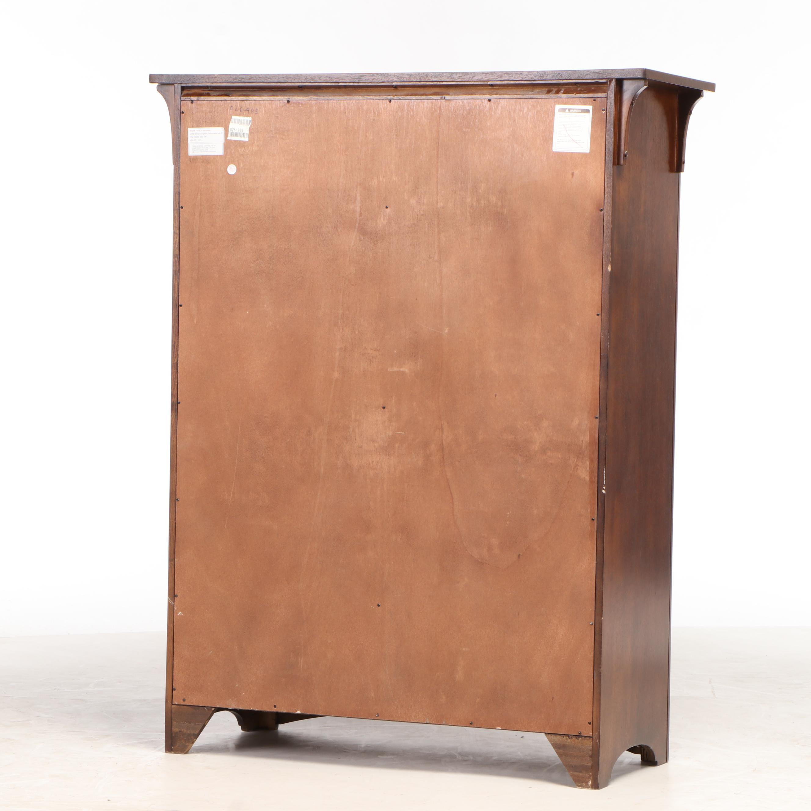 Mission Style Broyhill "Artisan Collection" Oak Chest of Drawers, Contemporary