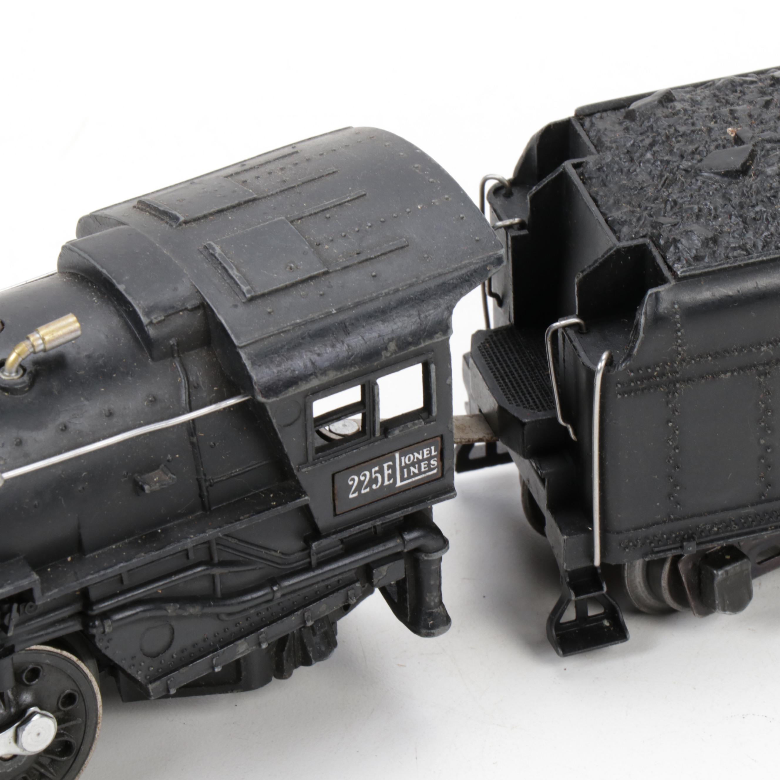 Pre-War Lionel O-Scale 225E Steam Locomotive with 2235W Die-Cast Metal Tender