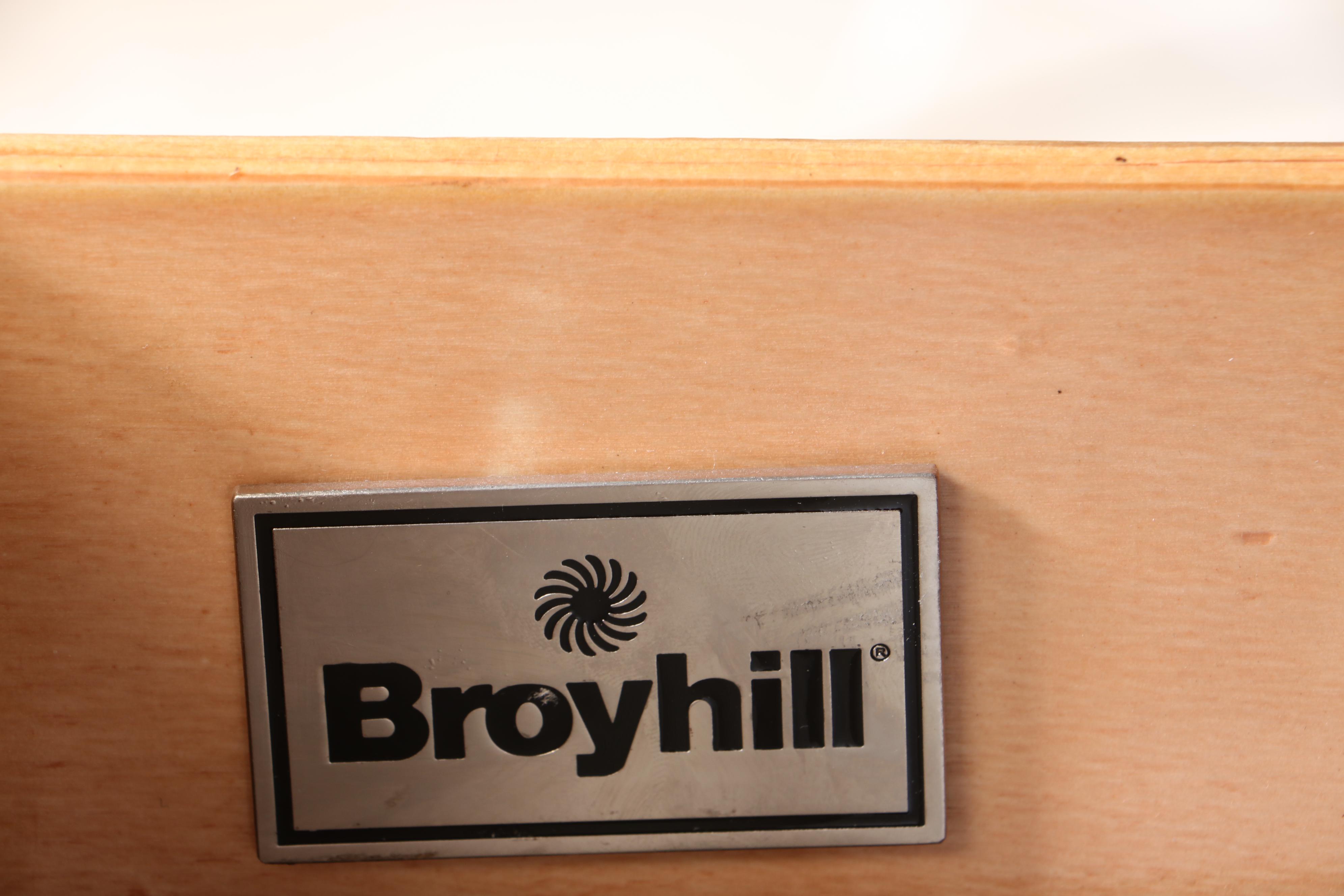 Mission Style Broyhill Oak Dresser with Mirror, Late 20th Century