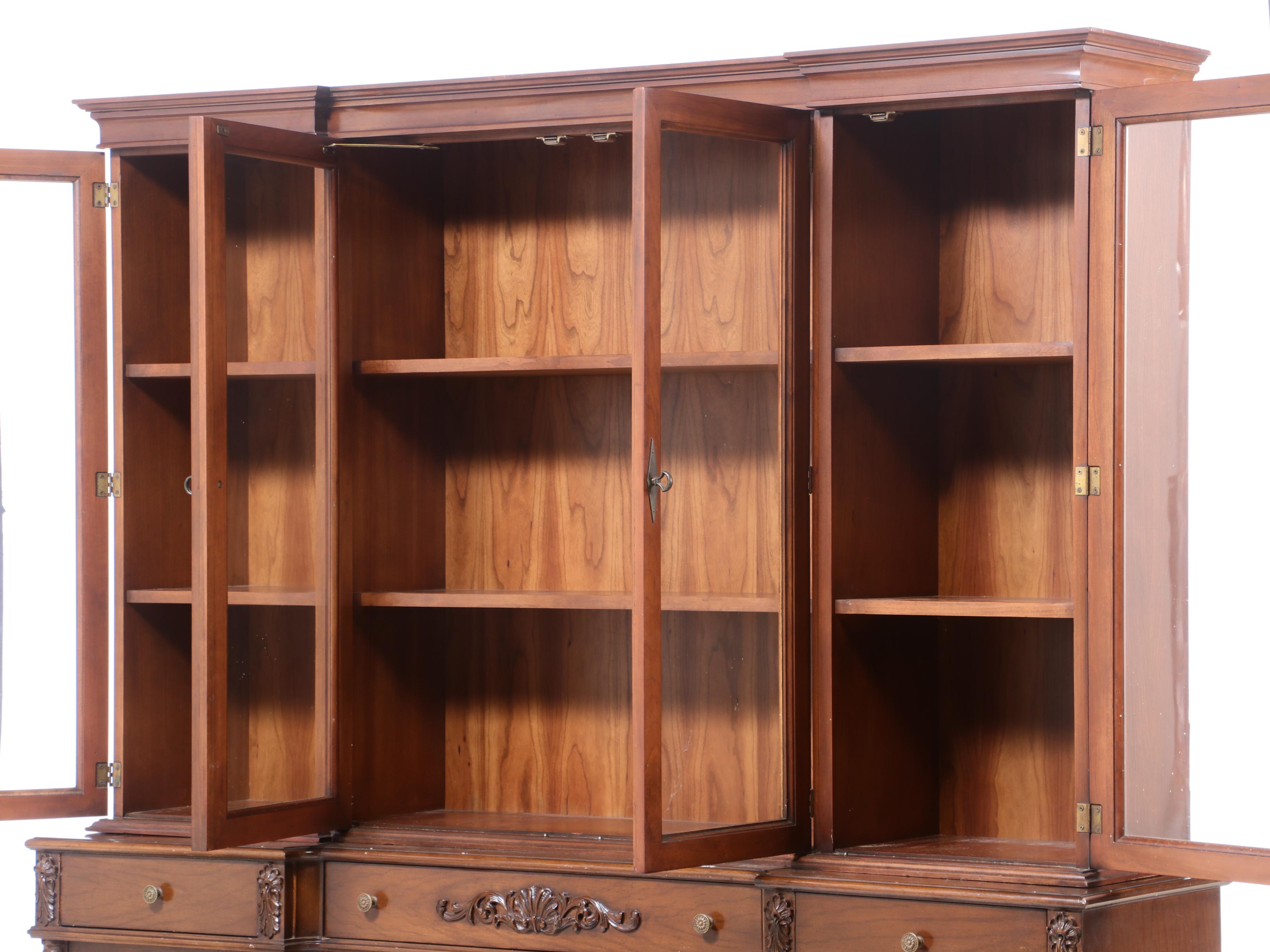 Leonardo Furniture Co., French Provincial Style Walnut-Stained Display Cabinet