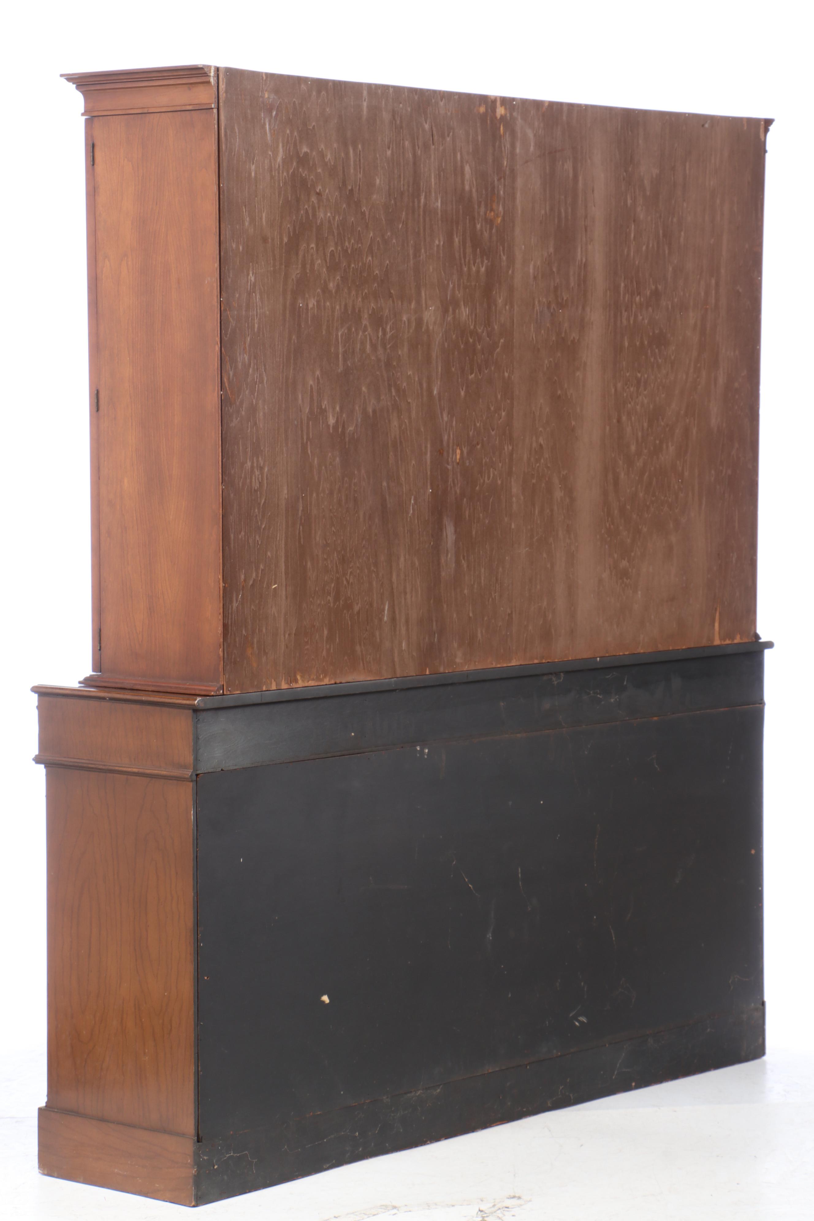 Leonardo Furniture Co., French Provincial Style Walnut-Stained Display Cabinet