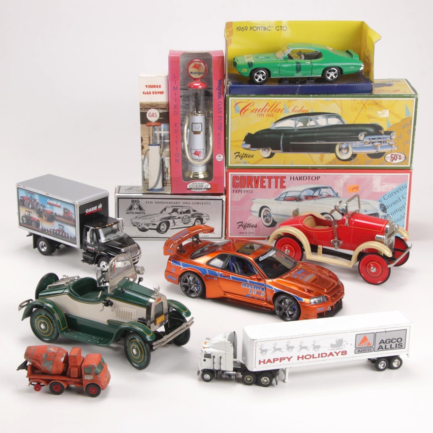 50's, MotorMax, Hallmark, Funline and Other Diecast Vehicles and Accessories