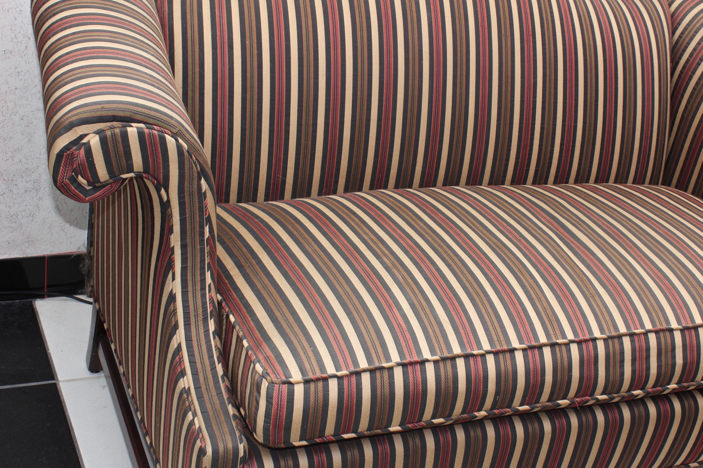 Upholstered Striped Queen Anne Loveseat