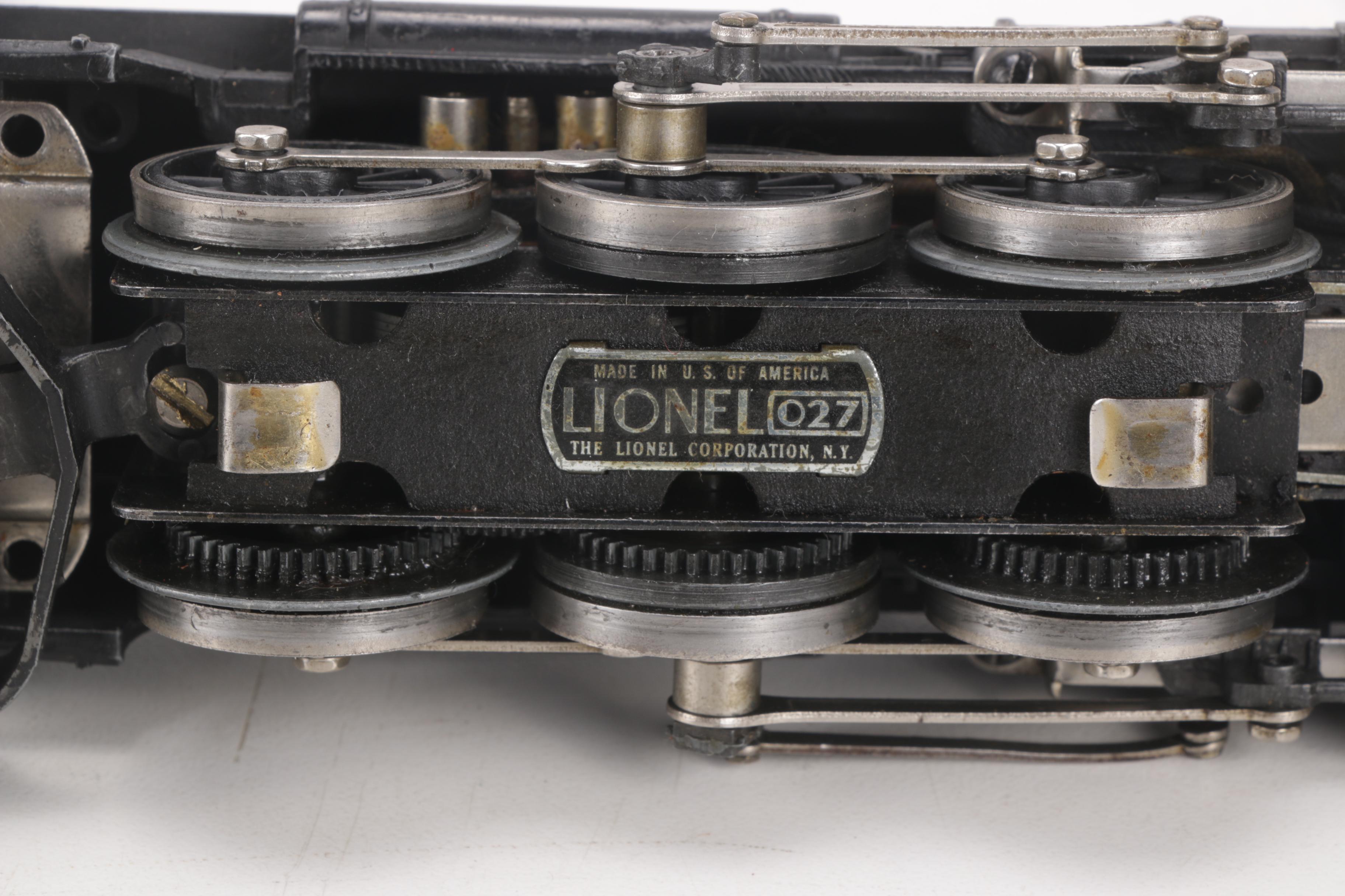 Lionel O-Gauge 1666 Steam Locomotive with 1654W Tender