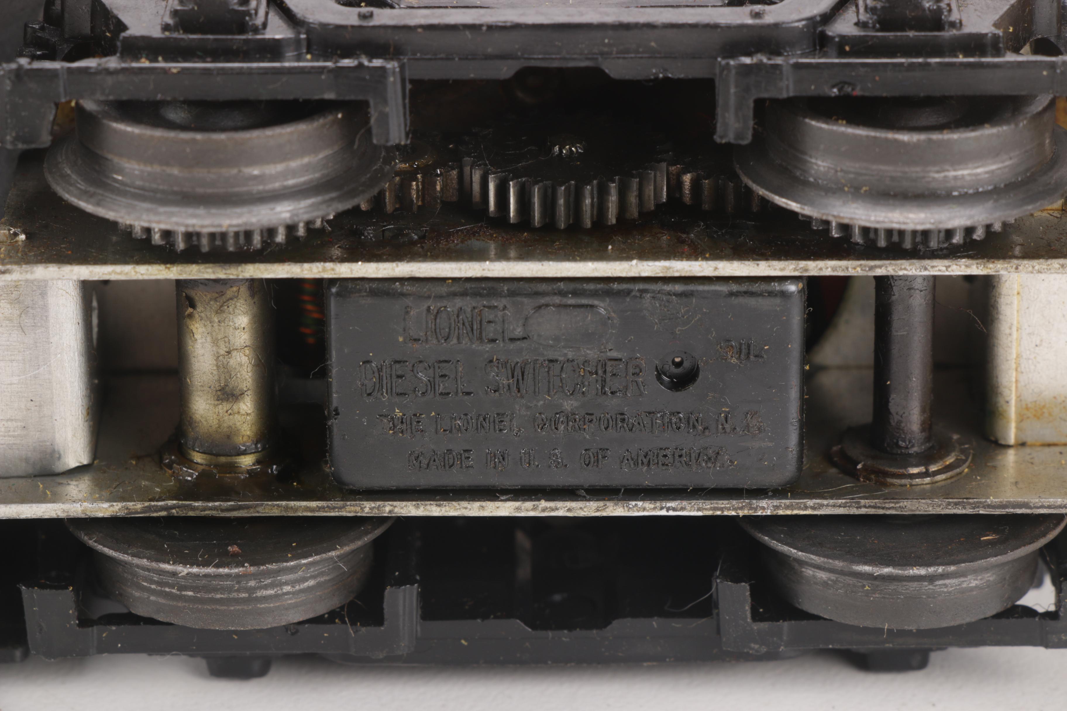 Lionel O-Gauge Union Pacific 202 Diesel Locomotive with Freight Cars and Caboose