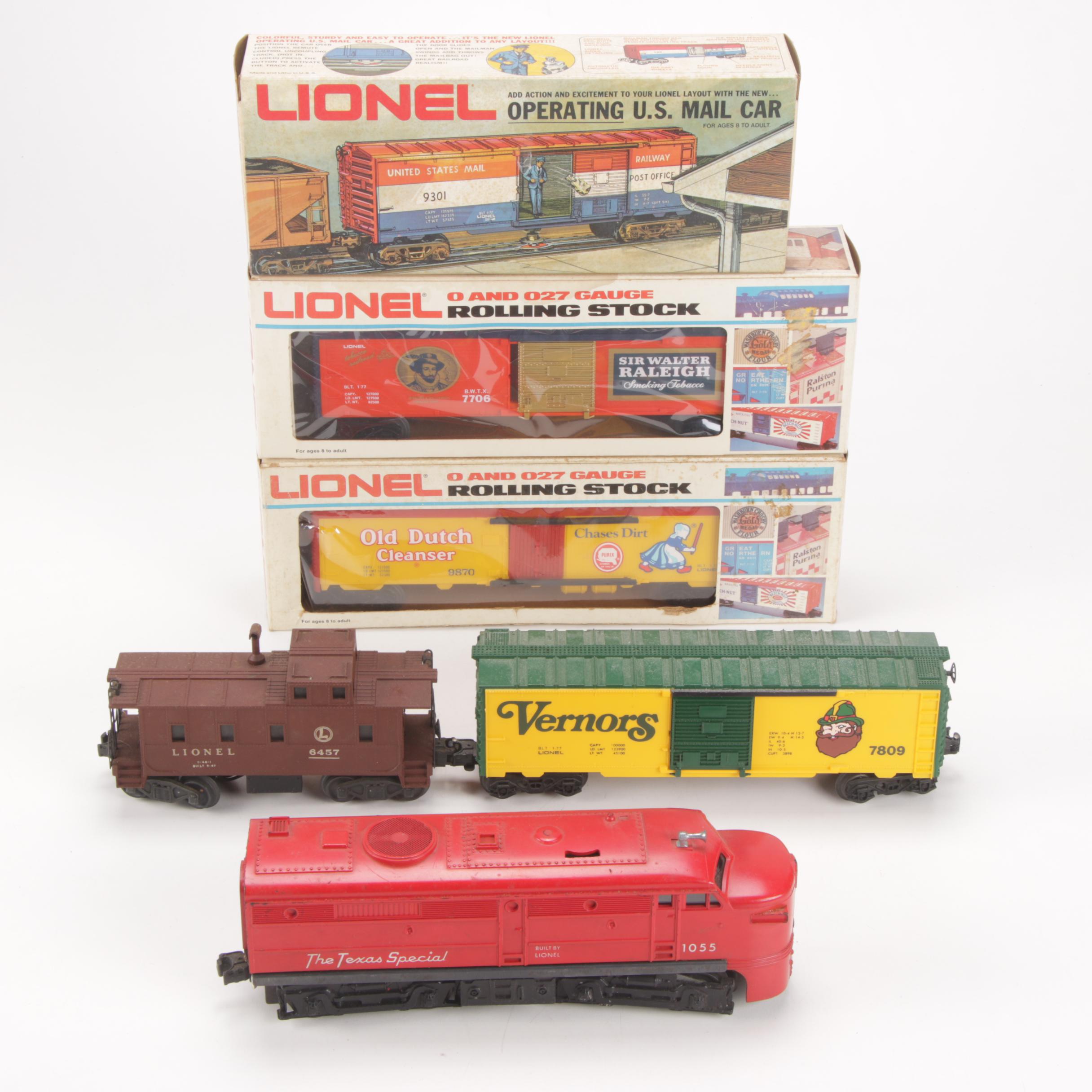 Lionel O-Gauge "Texas Special" 1055 Diesel Locomotive with Freight Cars