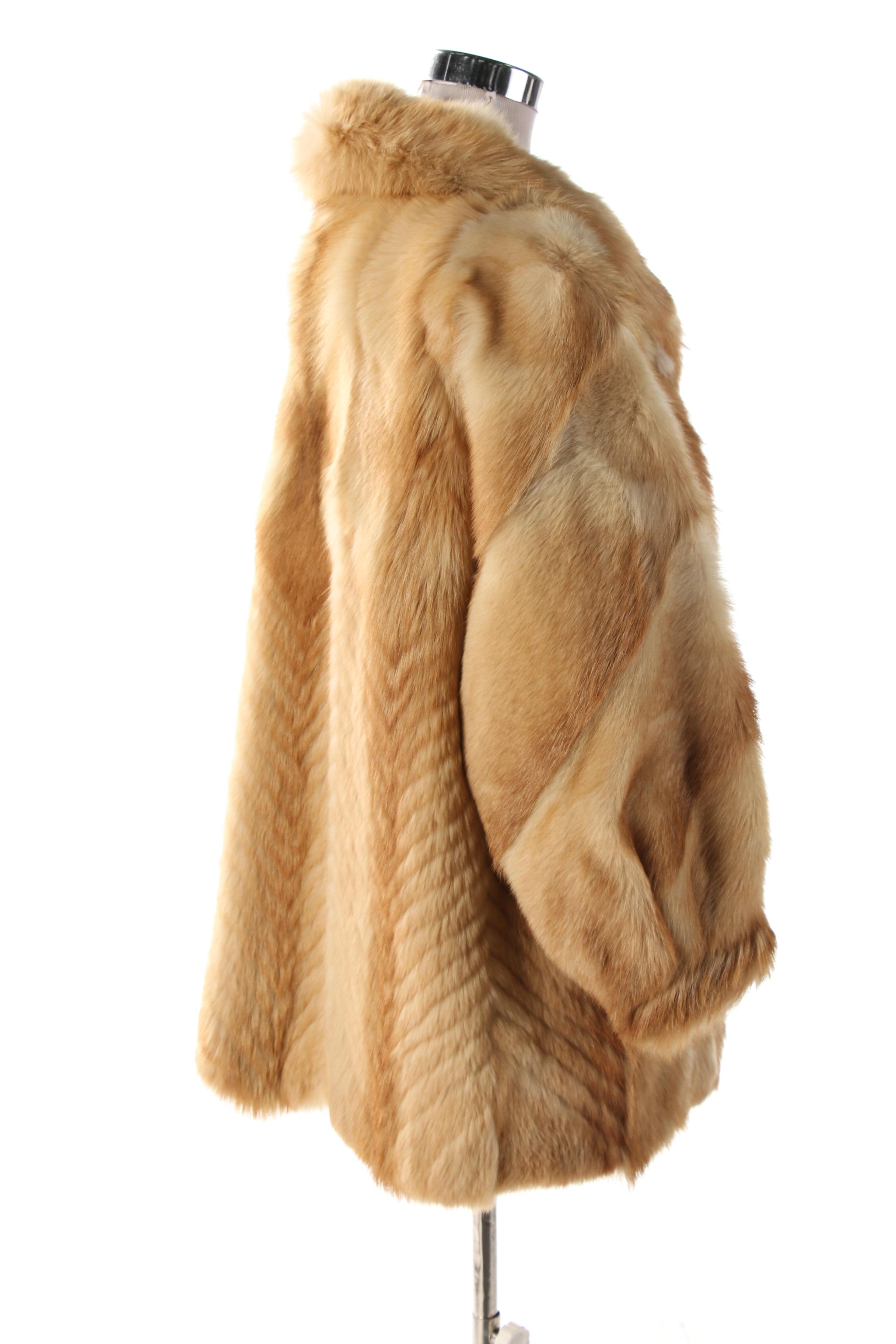 Herringbone Mountain Goat Fur Coat with Echter Pelz Geprüfte Qualität Label