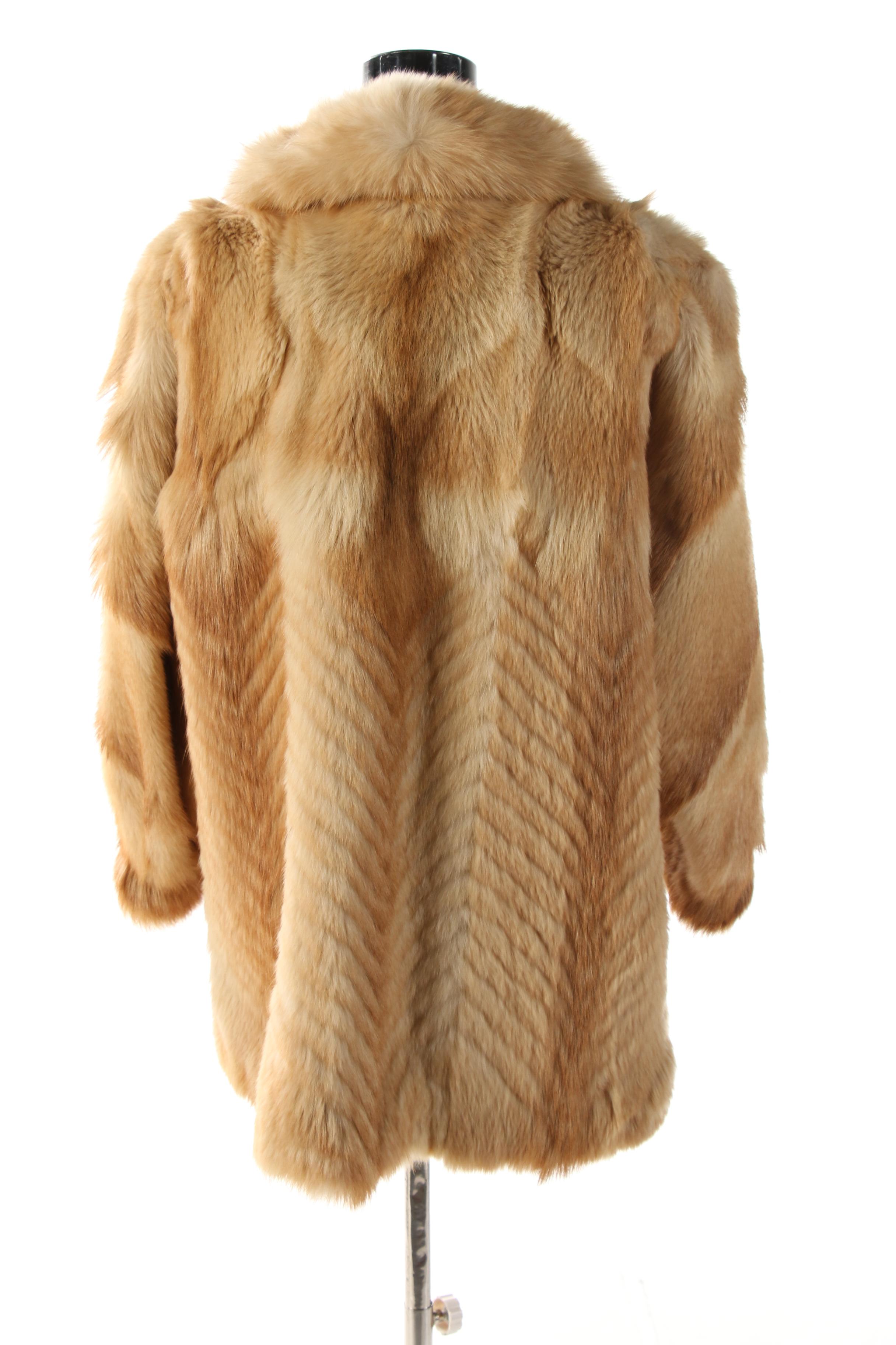 Herringbone Mountain Goat Fur Coat with Echter Pelz Geprüfte Qualität Label