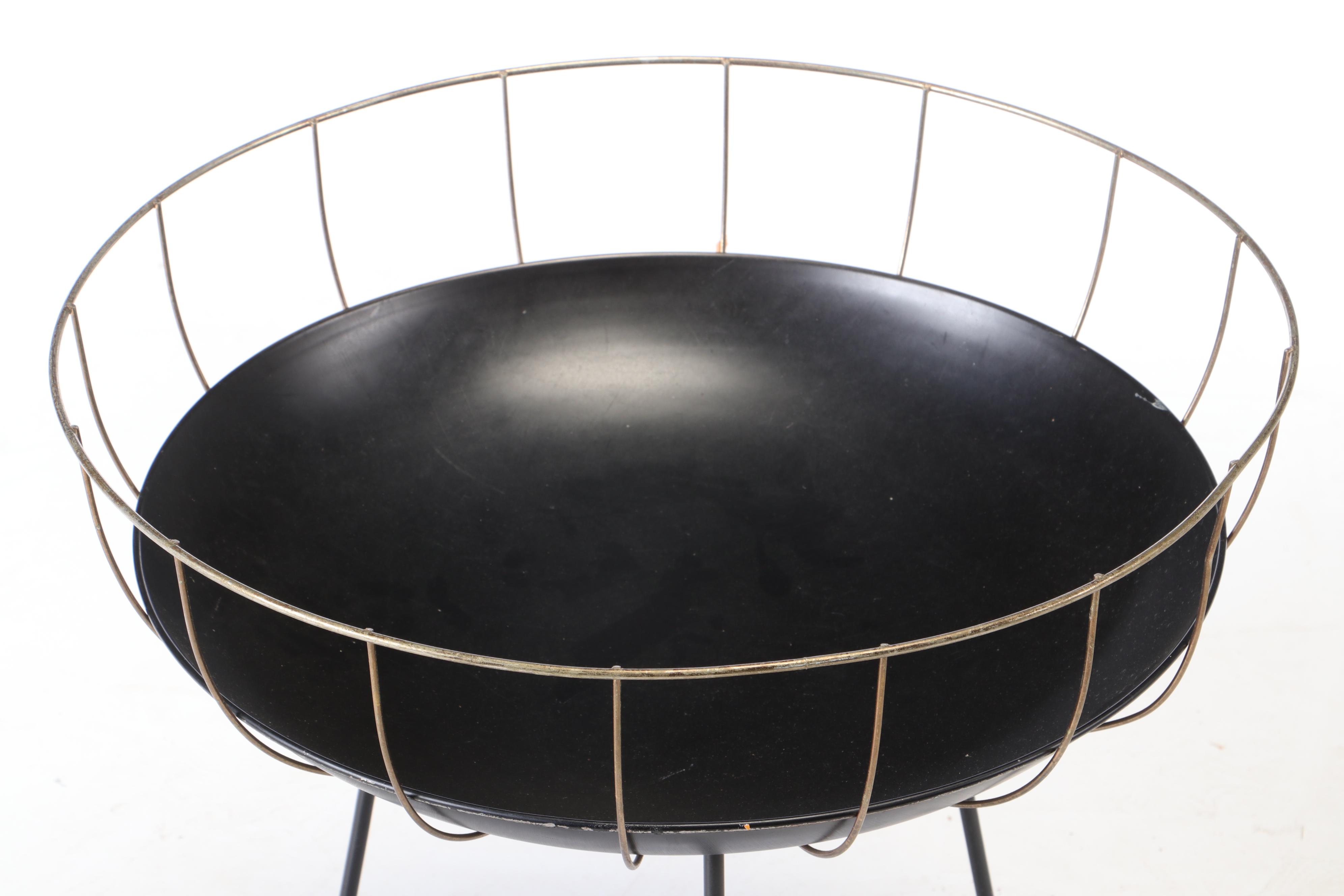 Mid Century Modern Metal Dish Shaped Side Table, Mid-20th Century