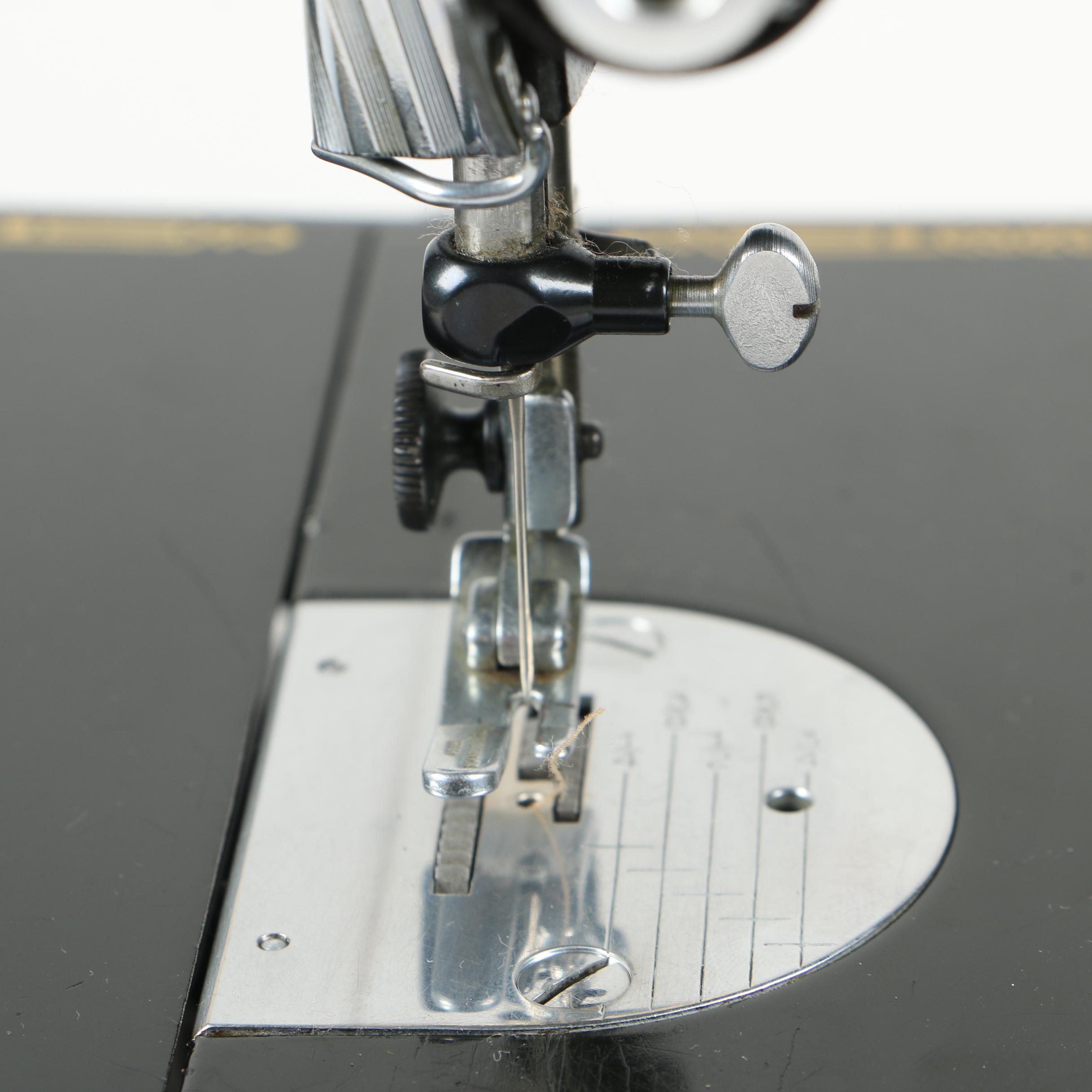 Singer Featherweight 221 Electric Sewing Machine with Case, AL Series, 1952