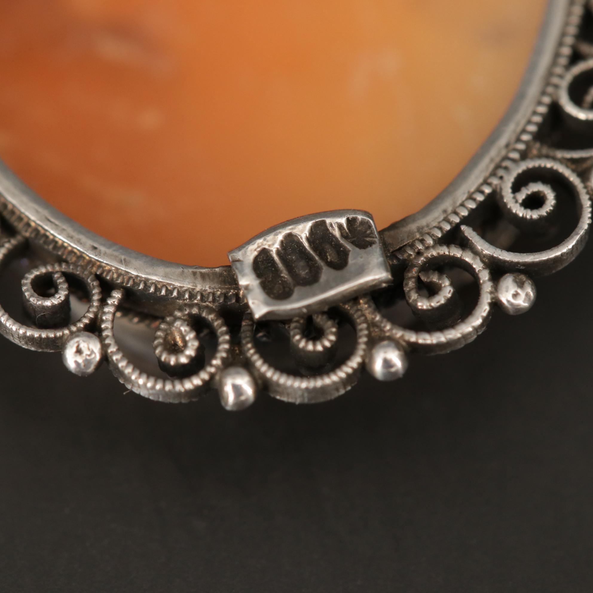 Vintage 800 Silver Helmet Shell Cameo Brooch