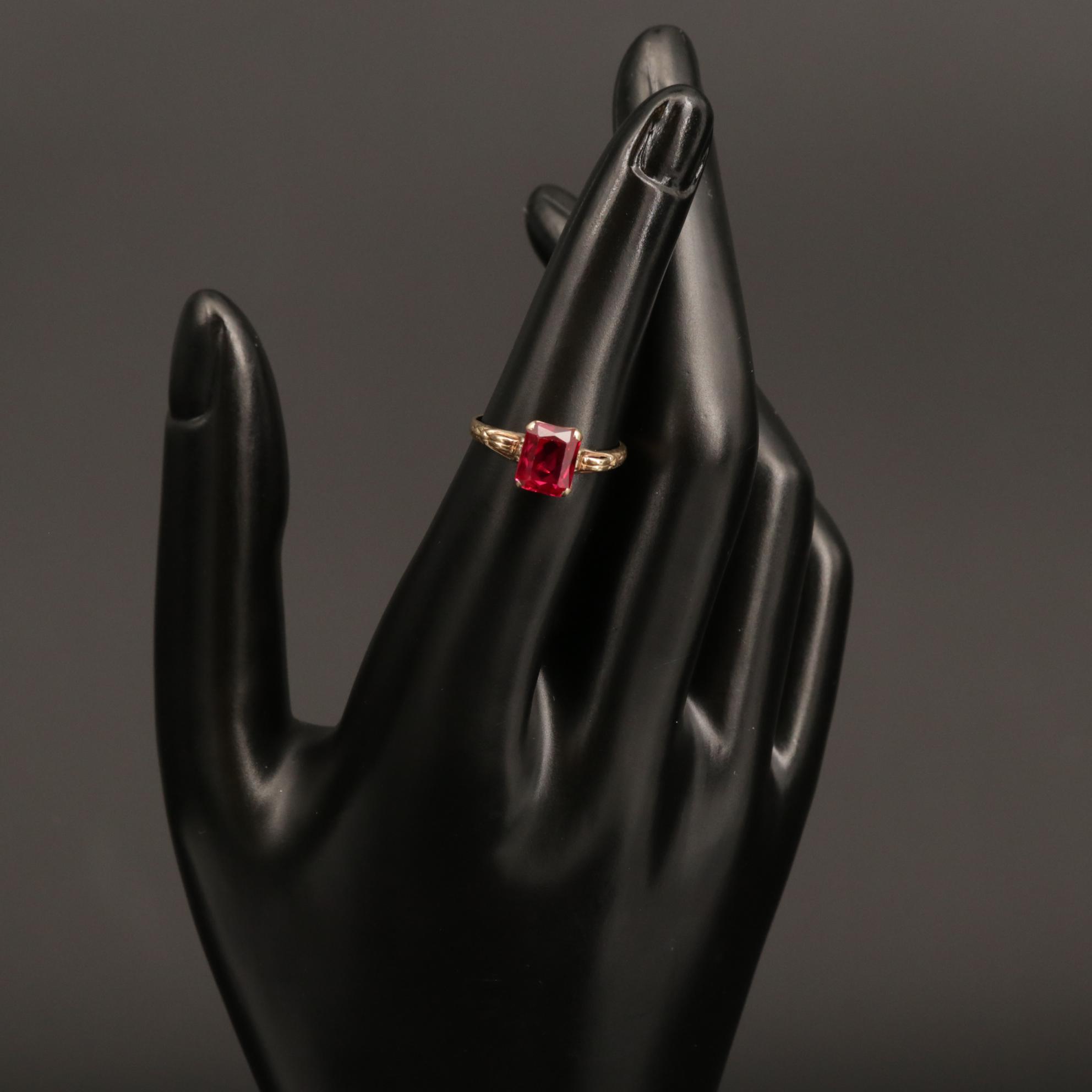 Vintage 10K Yellow Gold Ruby Ring