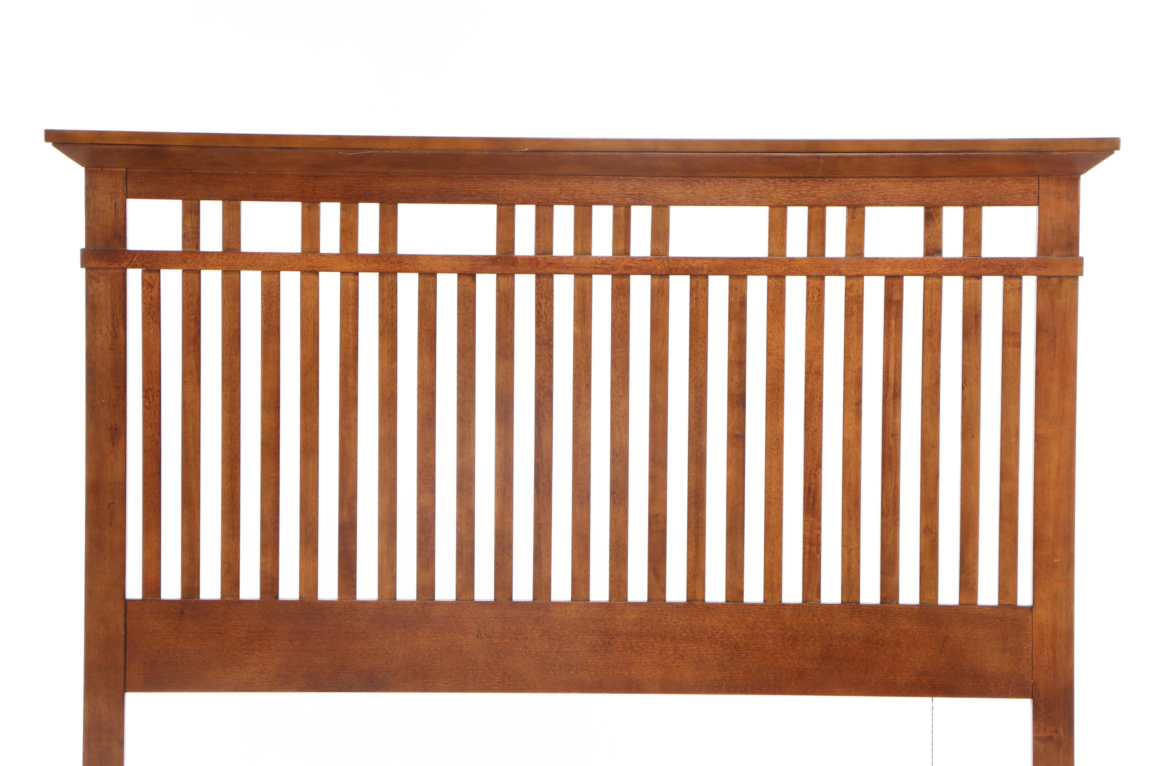 Mission Style Broyhill "Artisan Collection" Oak Queen Size Bed Frame