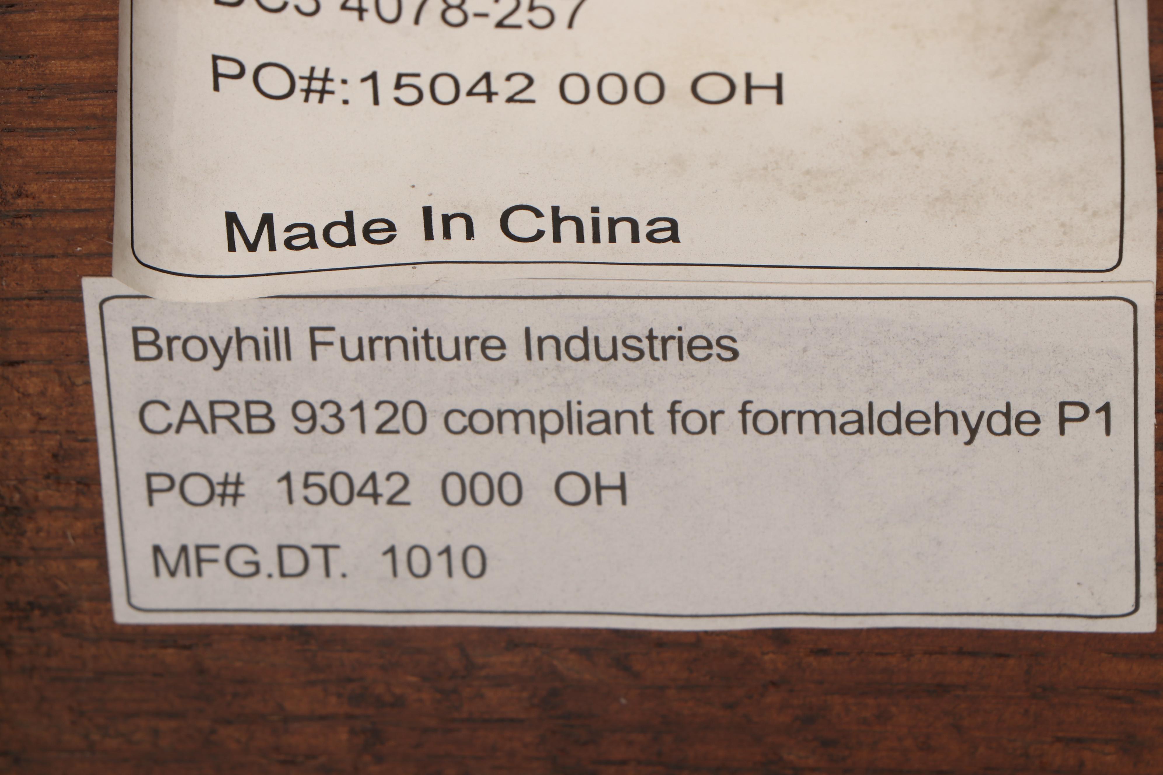 Mission Style Broyhill "Artisan Collection" Oak Queen Size Bed Frame