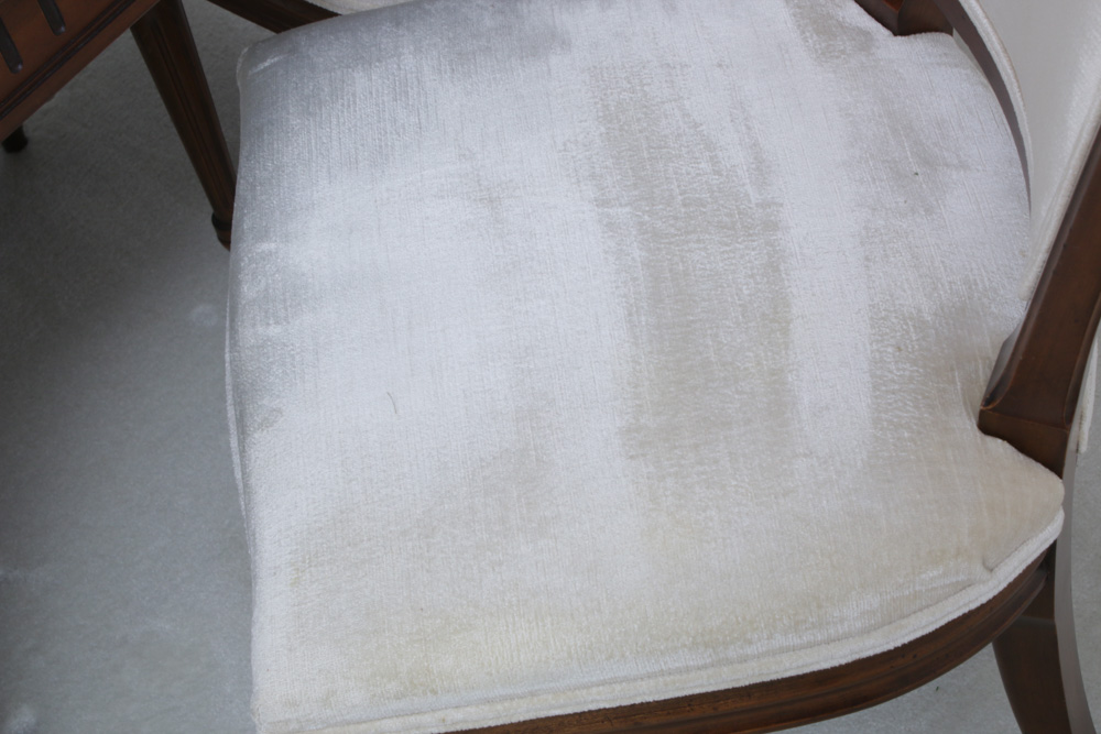 Kindel Furniture Walnut "Bleuclair" Dining Table and Chairs, 1972