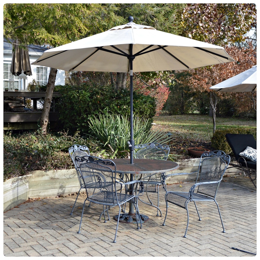 Wrought Iron Mesh Dining Table and Chairs with Umbrella, Contemporary